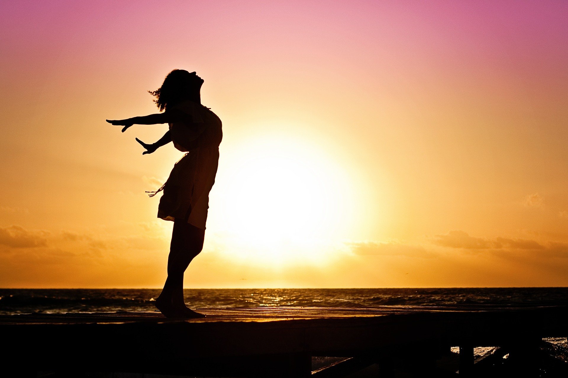 woman-gd2721aa95_1920.jpg
