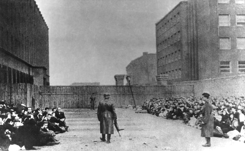 Umschlagplatz_Warsaw_Ghetto_01 unknown public.jpg