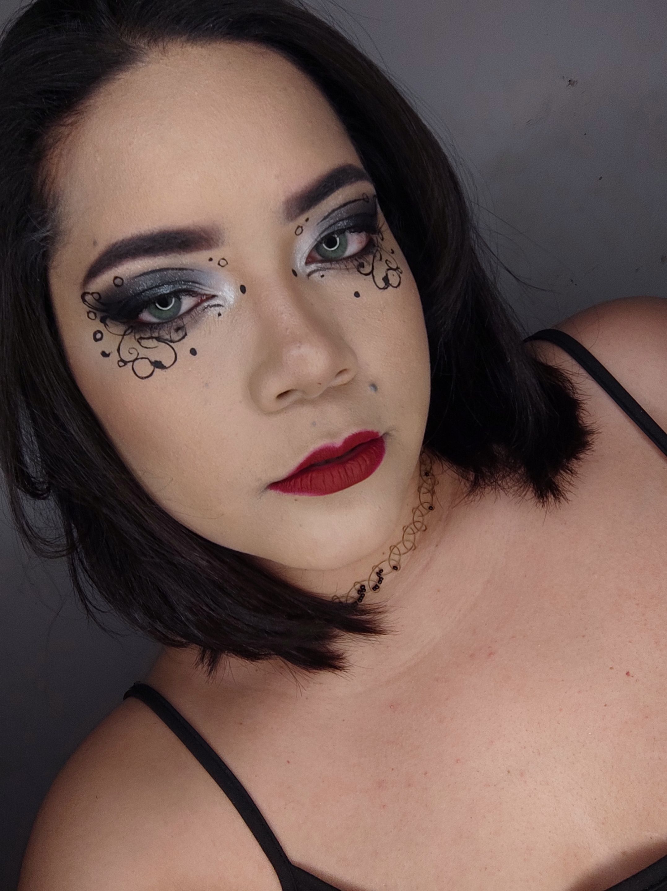 NeeVslsgsD…
Payout: 0.000 HBDCreative Black Makeup
2025-07-30 04:24![2.png