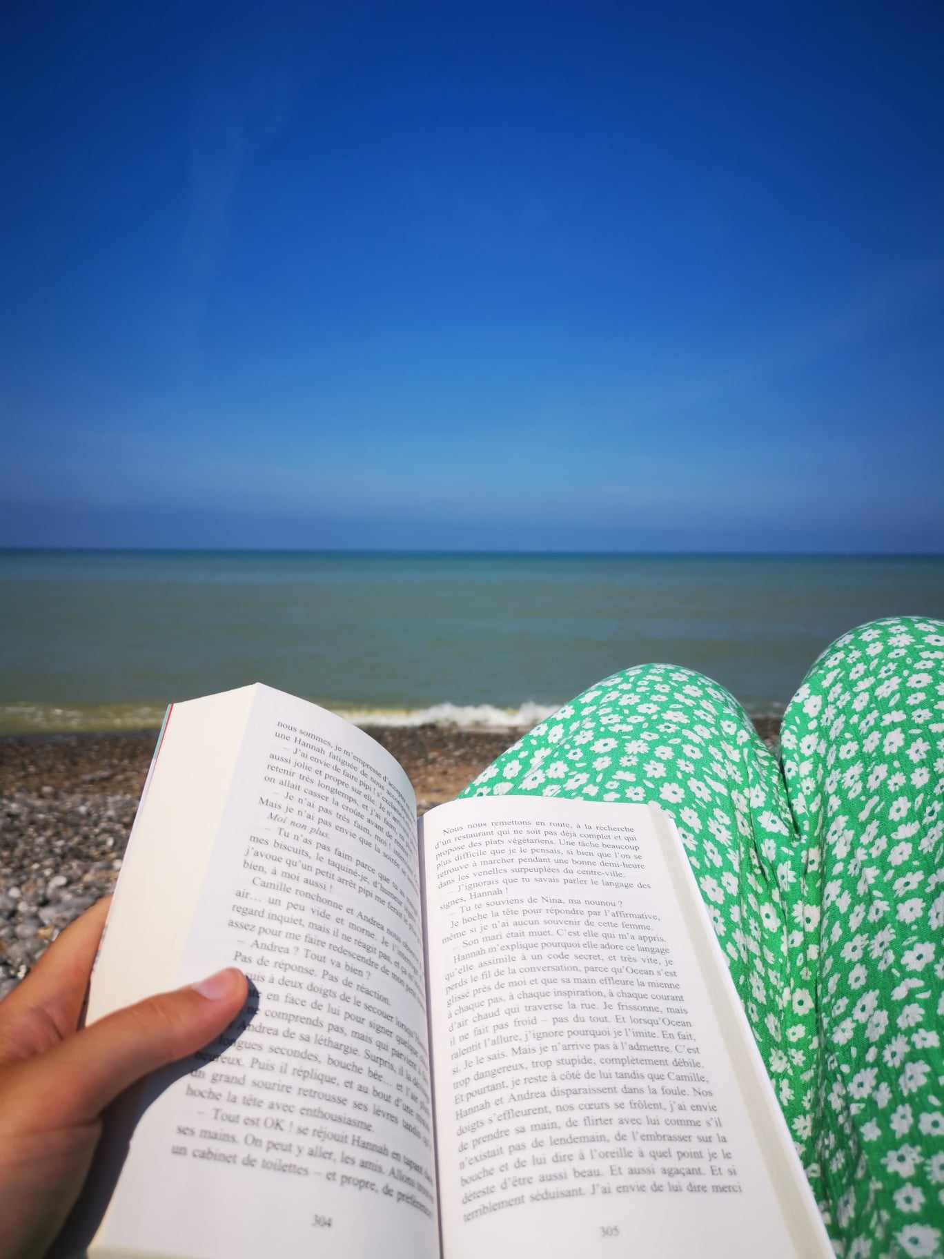 lecture sur la plage.jpg