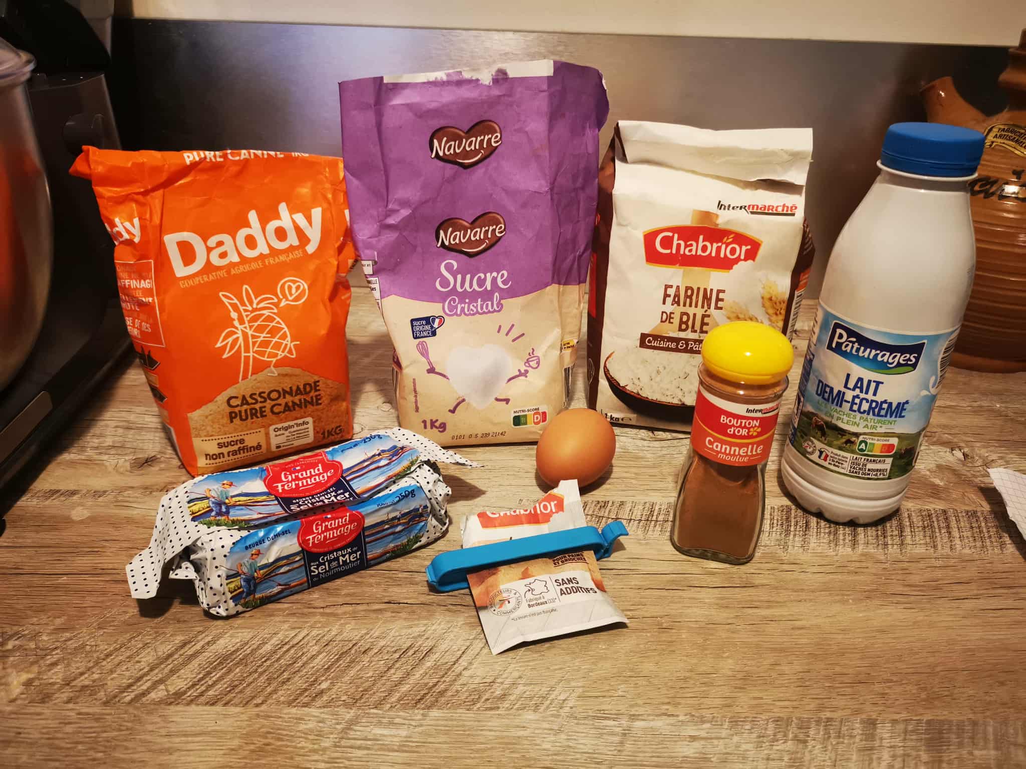 1 - cinnamon rolls.jpg