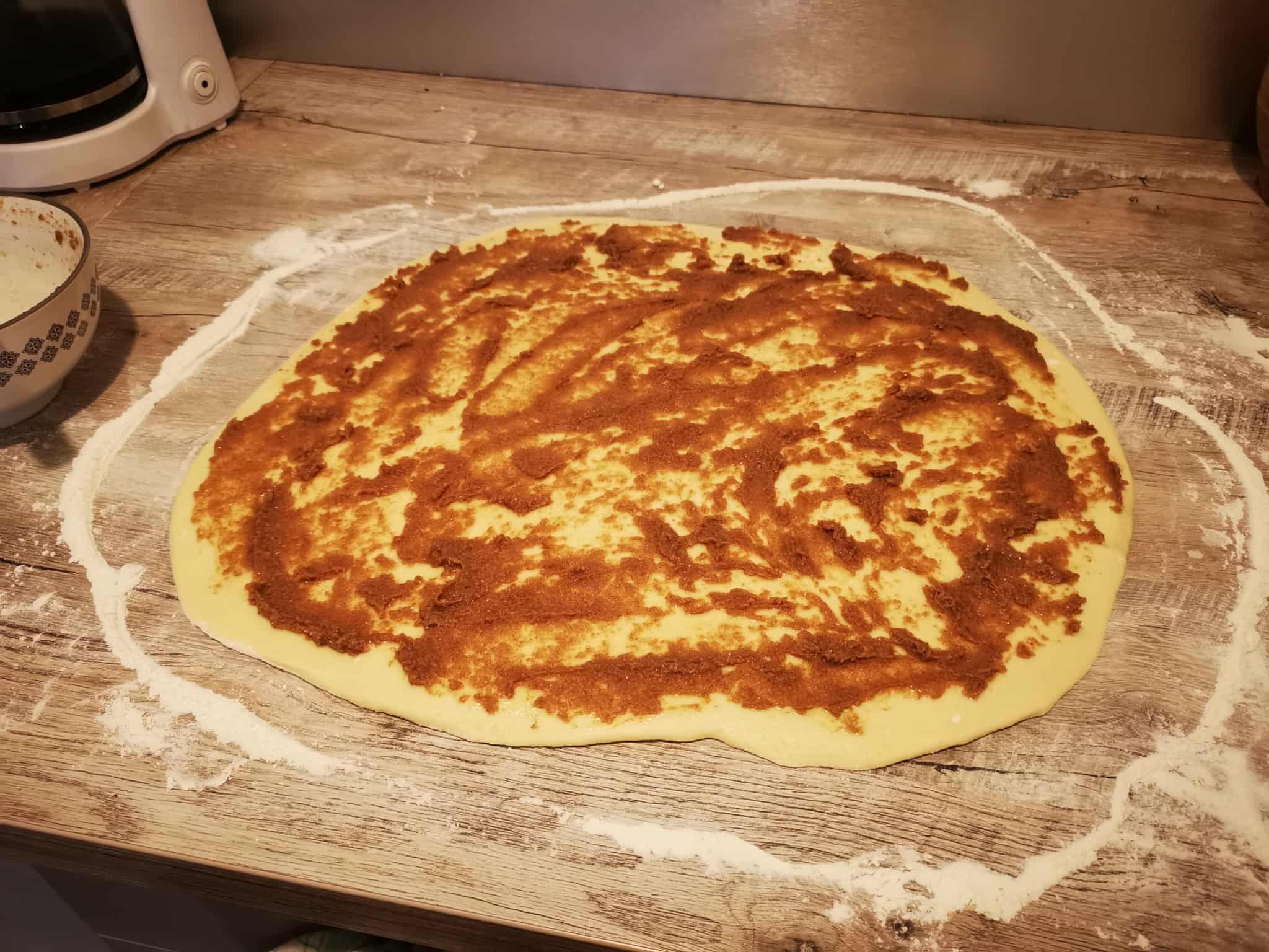 22- cinnamon rolls.jpg