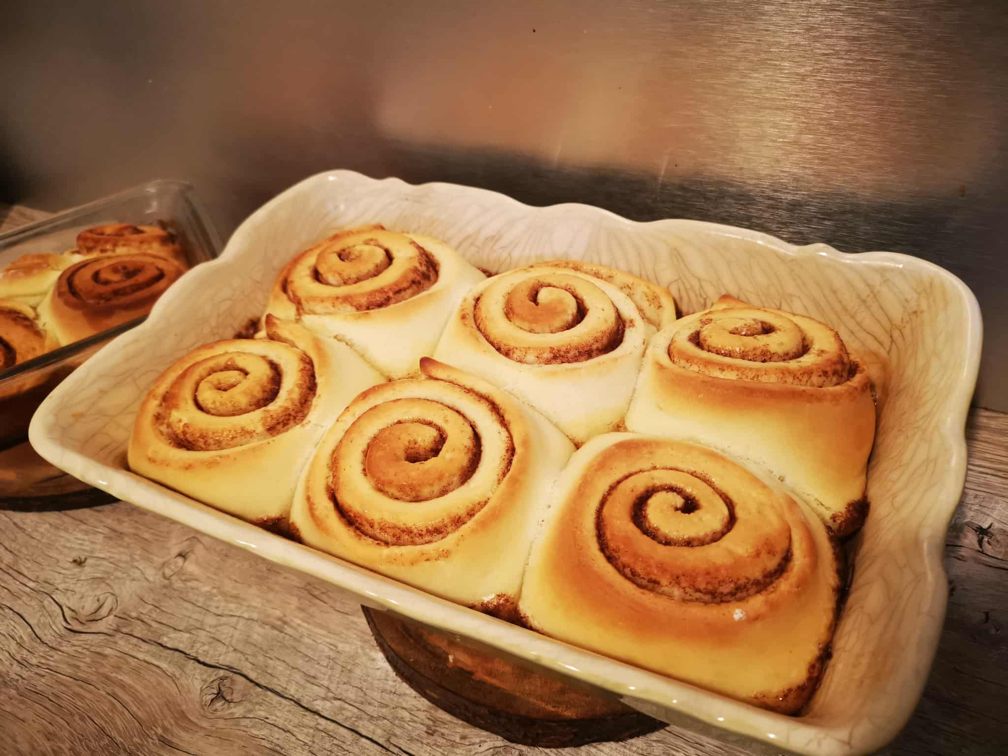 32- cinnamon rolls.jpg