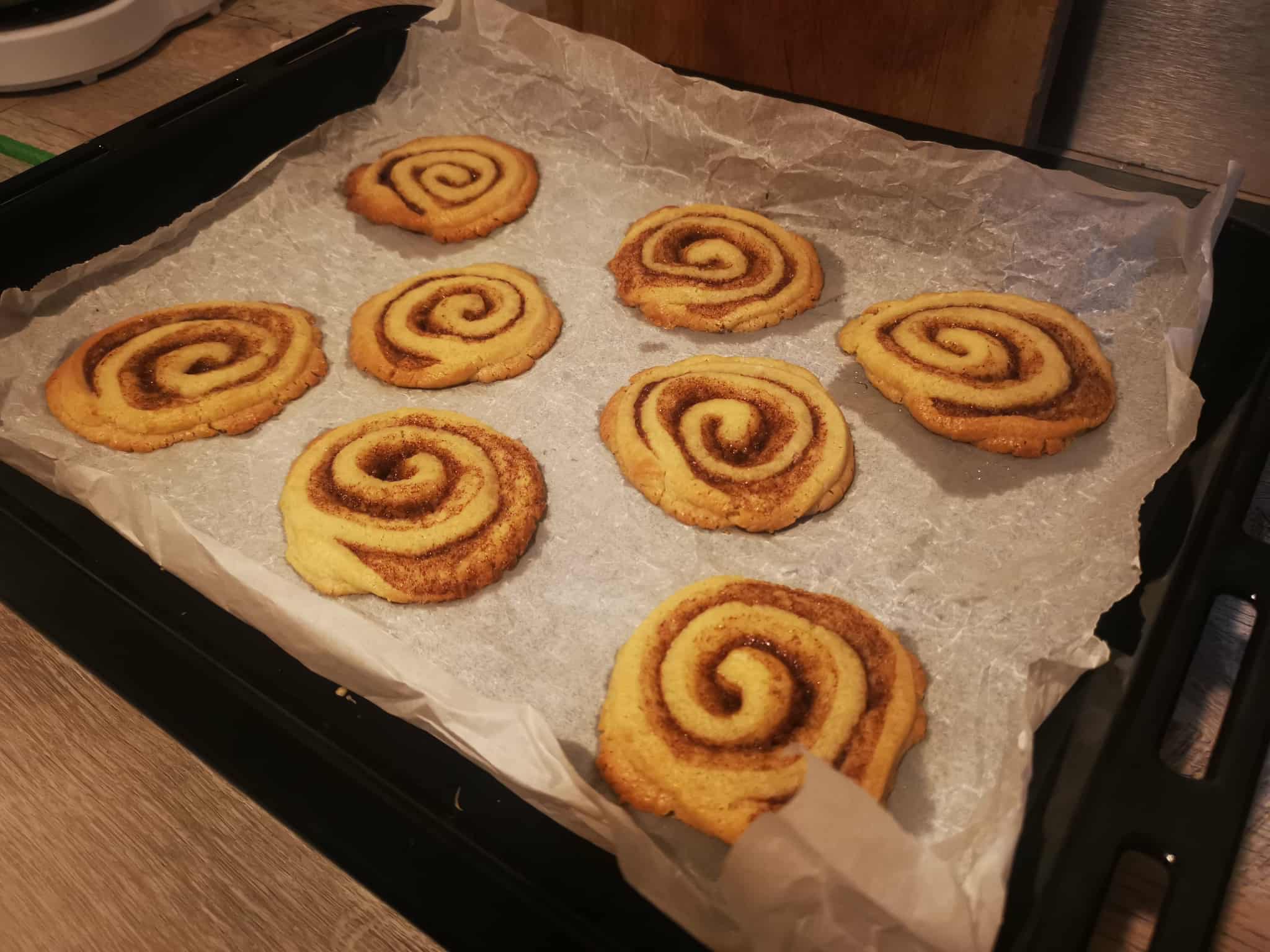 40-cinnamon cookies.jpg