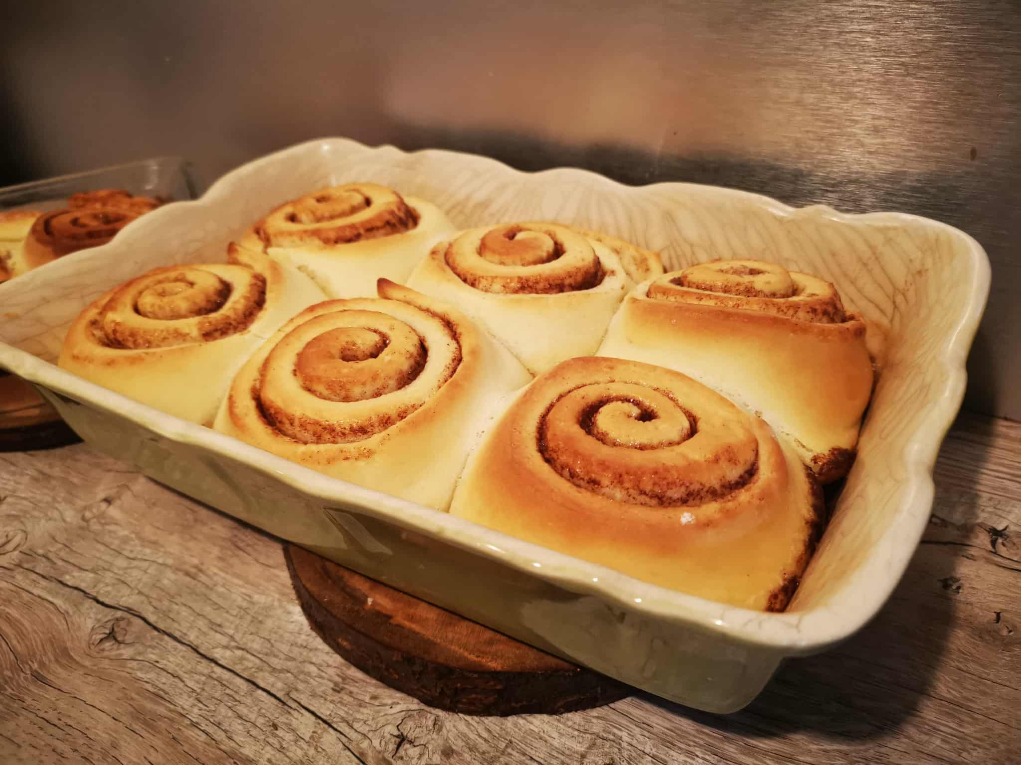 31- cinnamon rolls.jpg