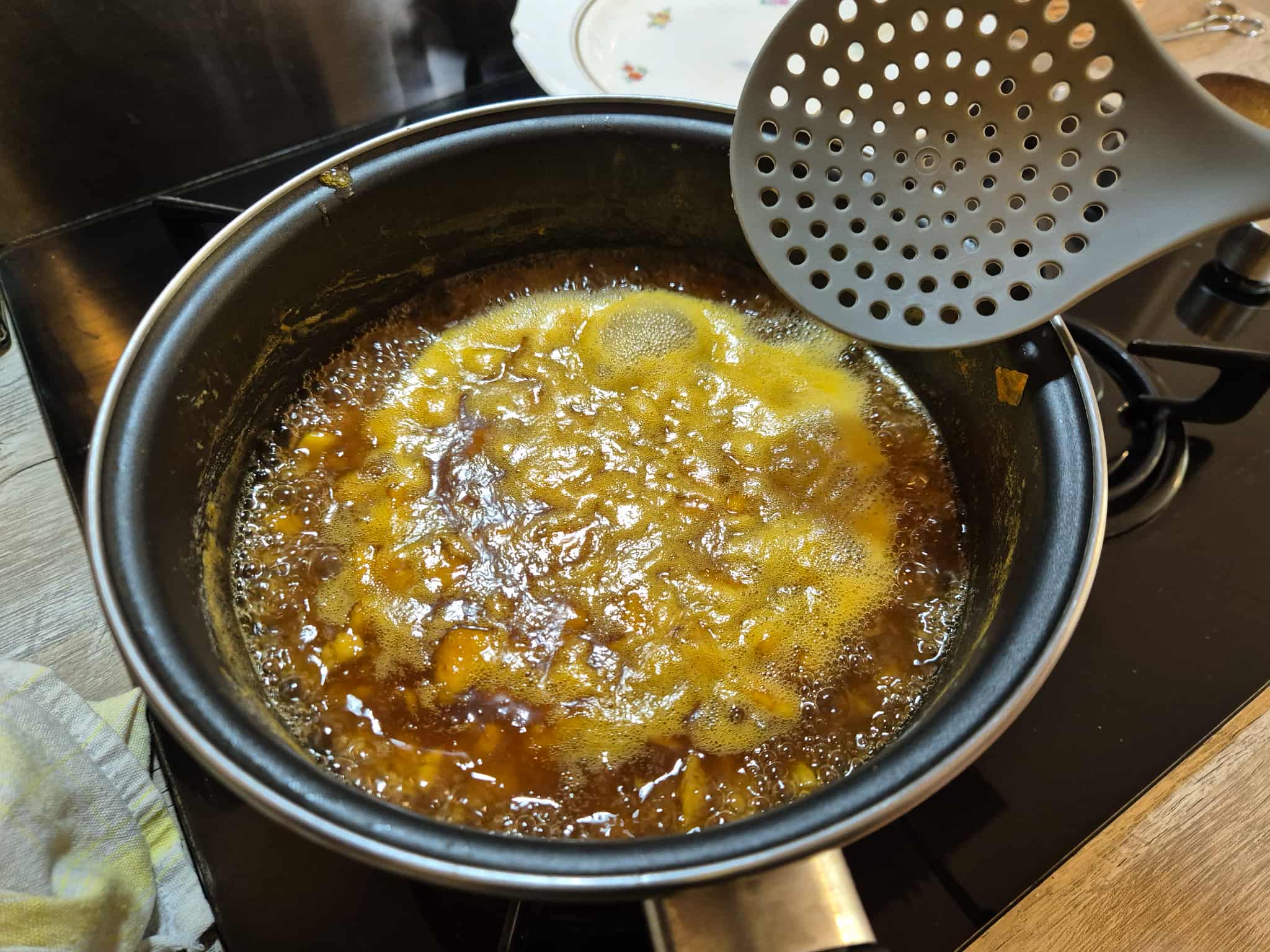 11-confiture de peche.jpg