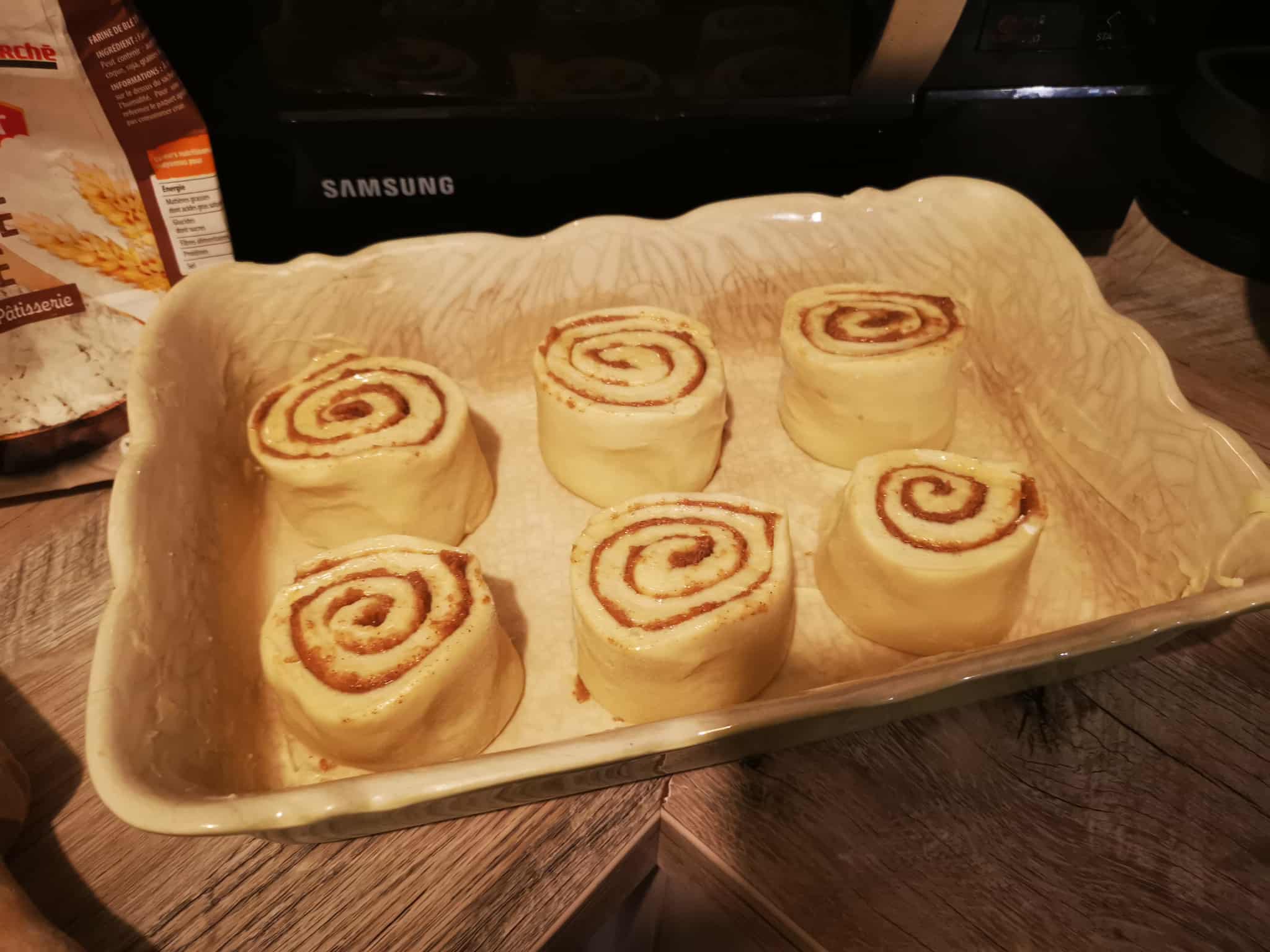27- cinnamon rolls.jpg