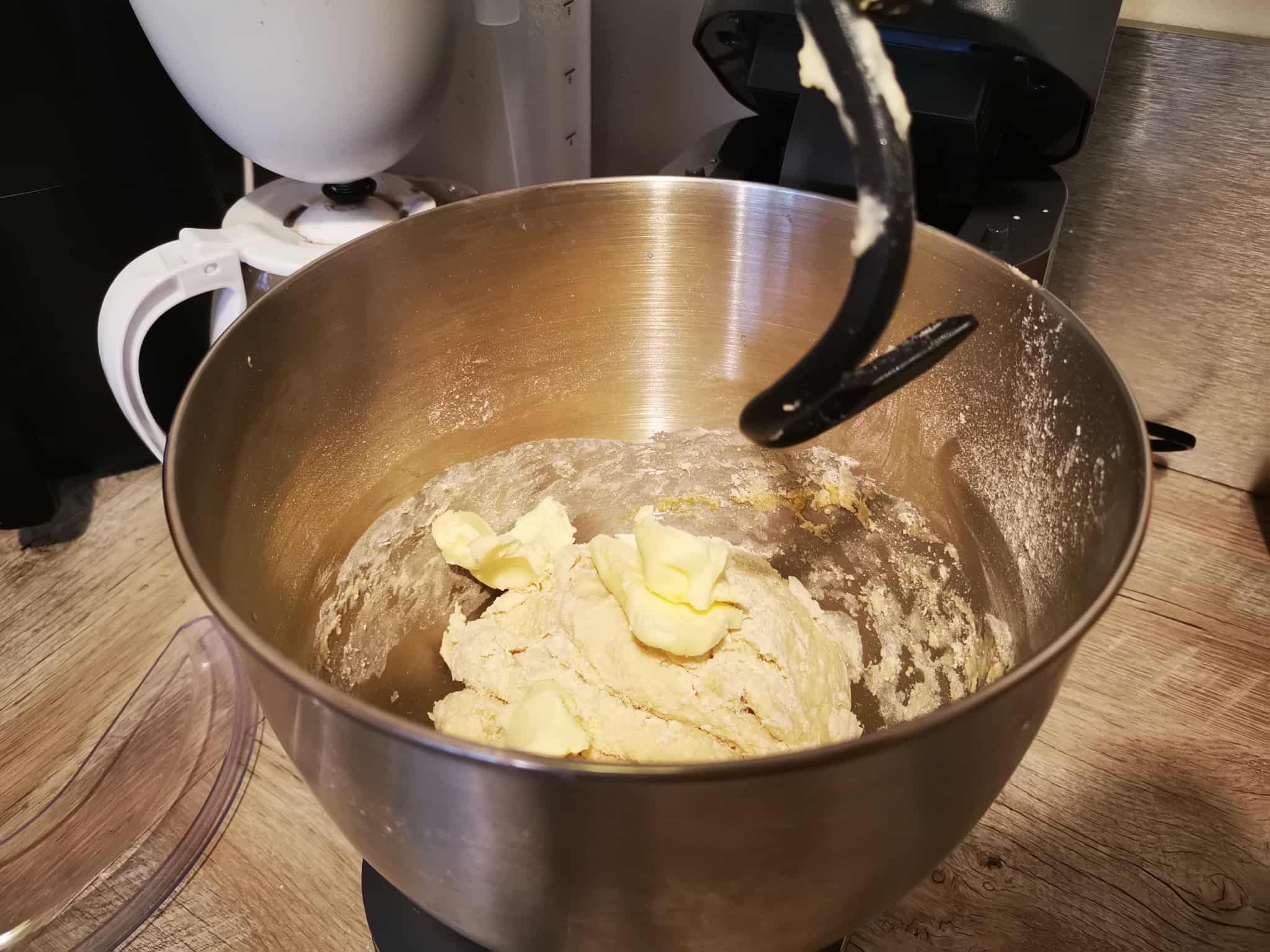 11- cinnamon rolls.jpg