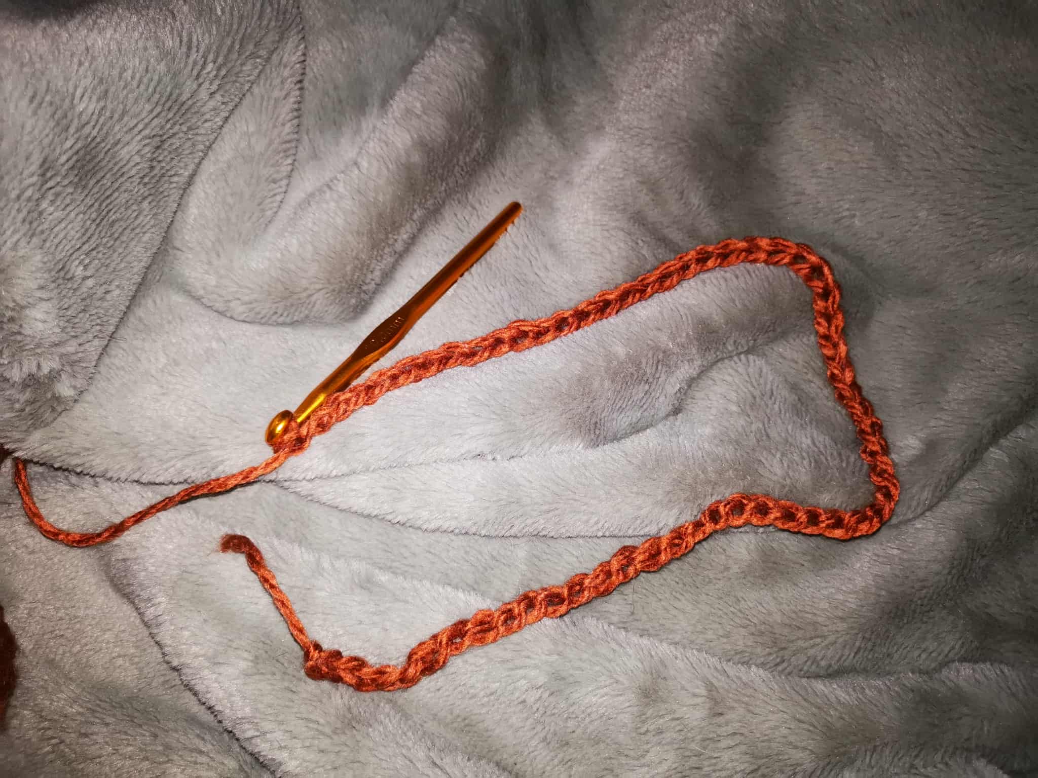 2-pull marron pour l'hiver.jpg