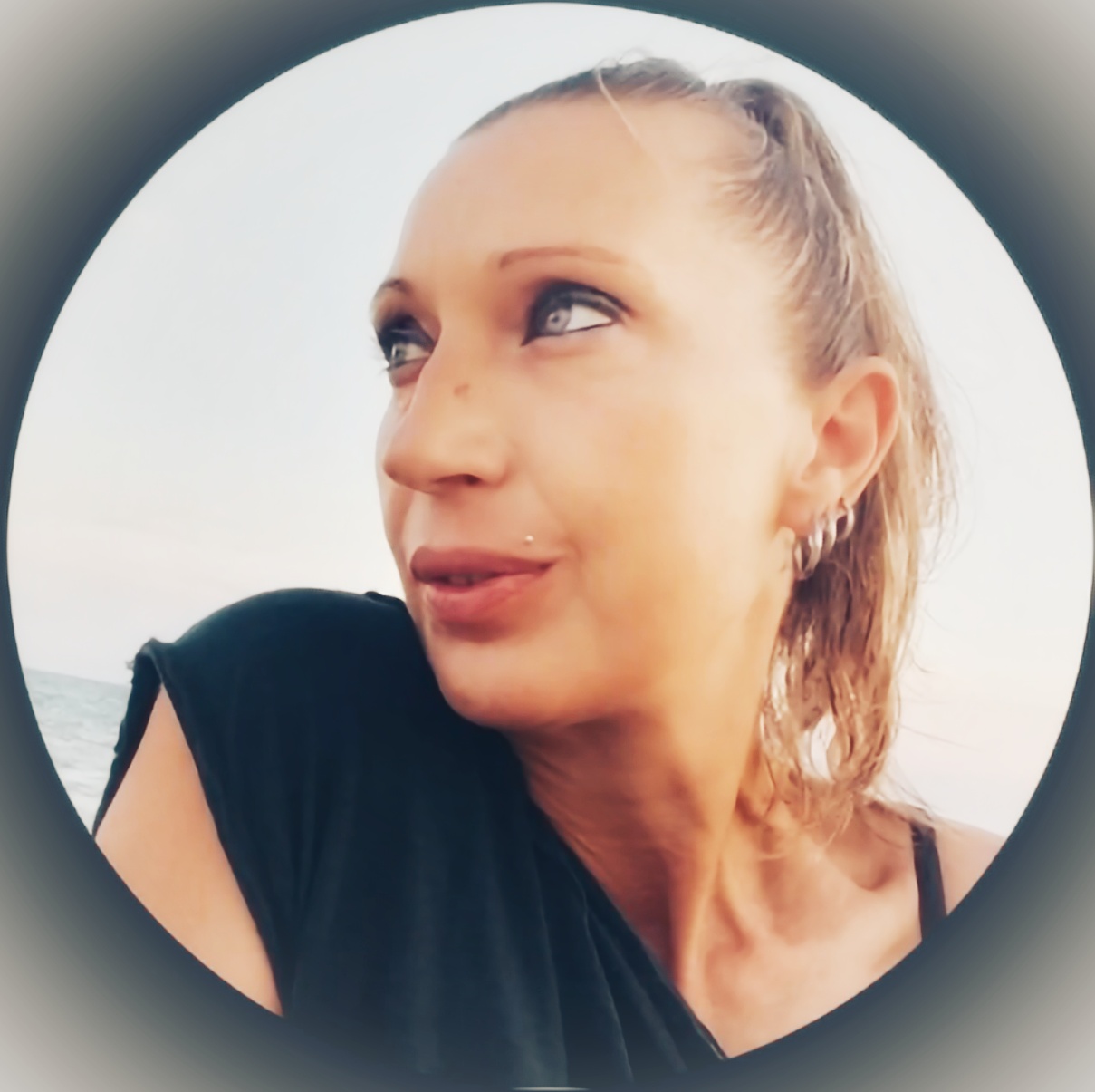 Is she or not is she, the princess of my dreams? 🤪 🇮🇹 È lei o non è lei, la principessa dei miei sogni? 🥰