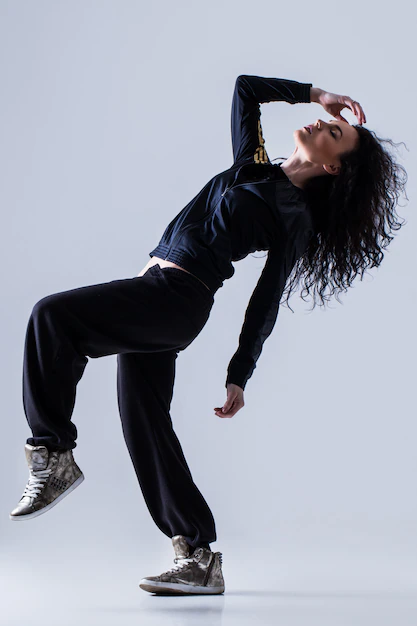 hip-hop-dancer_144627-9927.webp