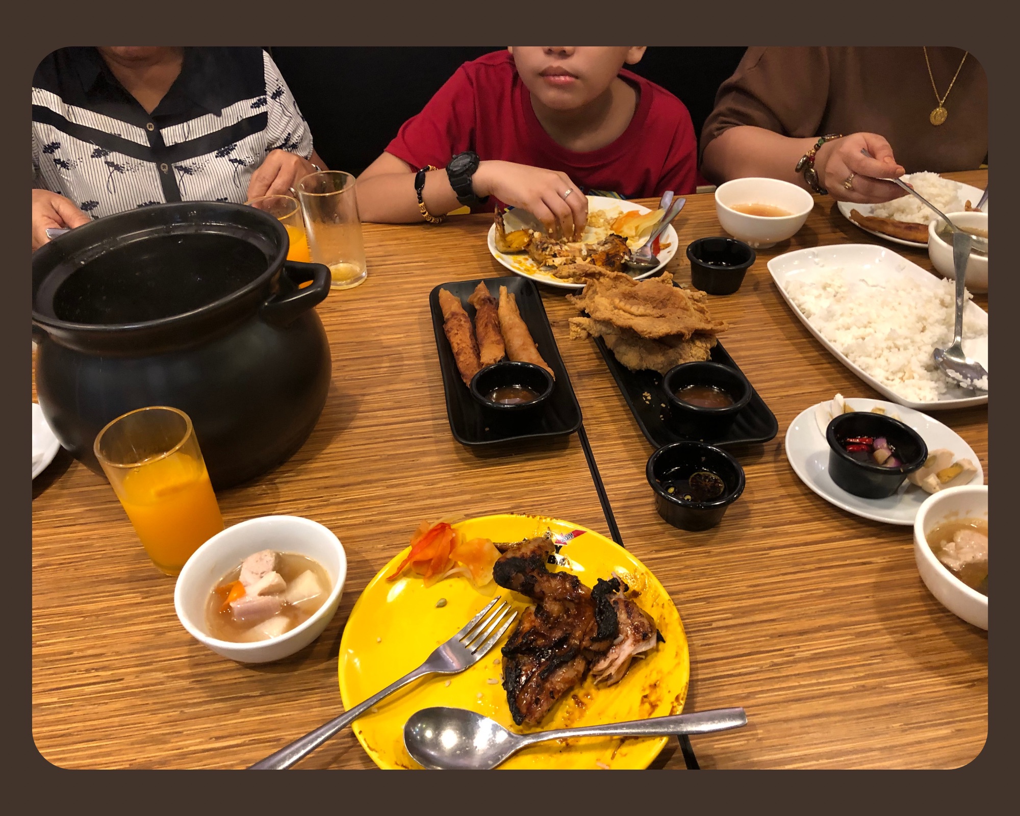 F8ABBB2D-AEA8-4344-B7EA-CF0A3B49A08D.png