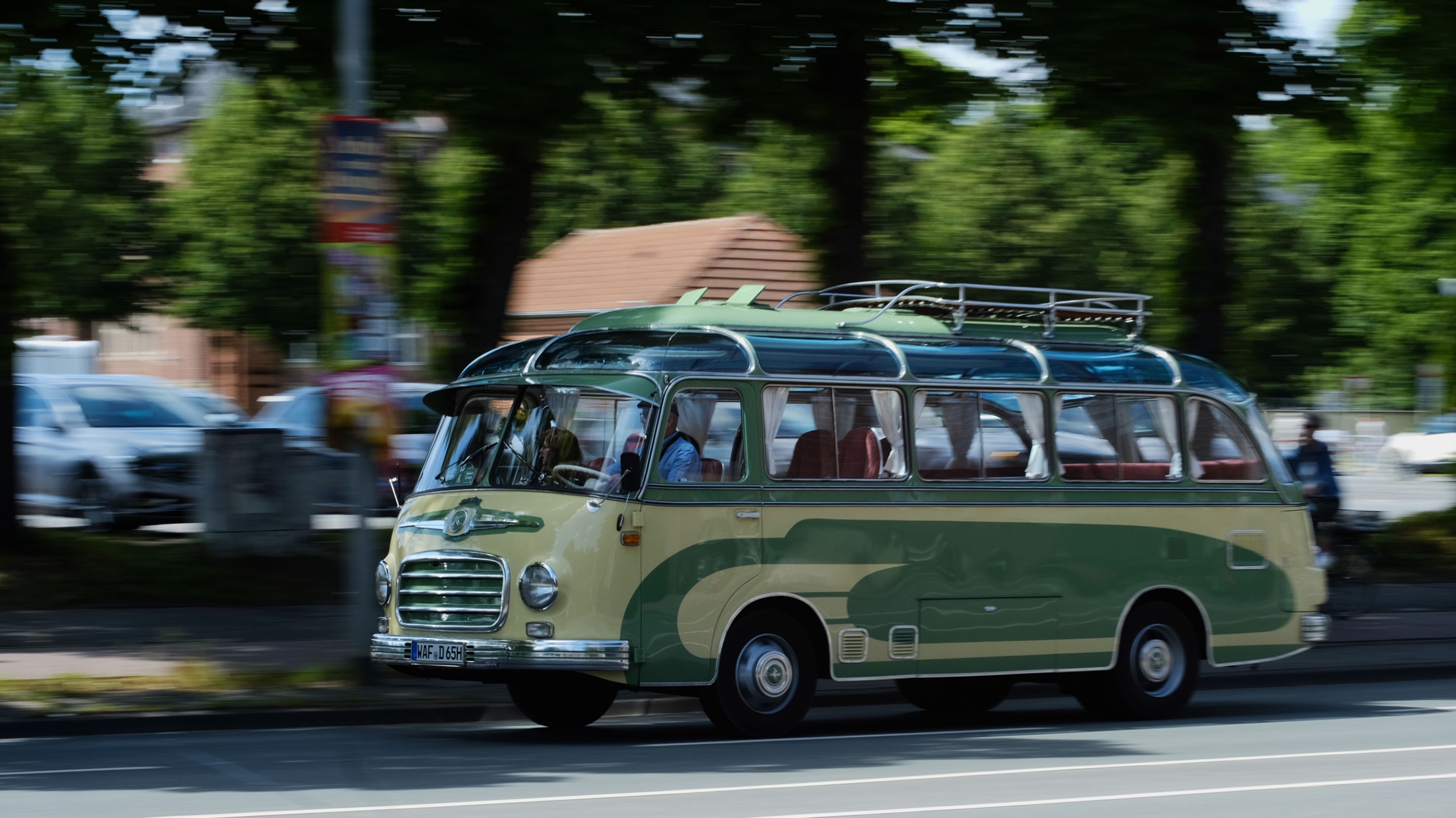 DSCF8448-pxp1-bus-win.jpg