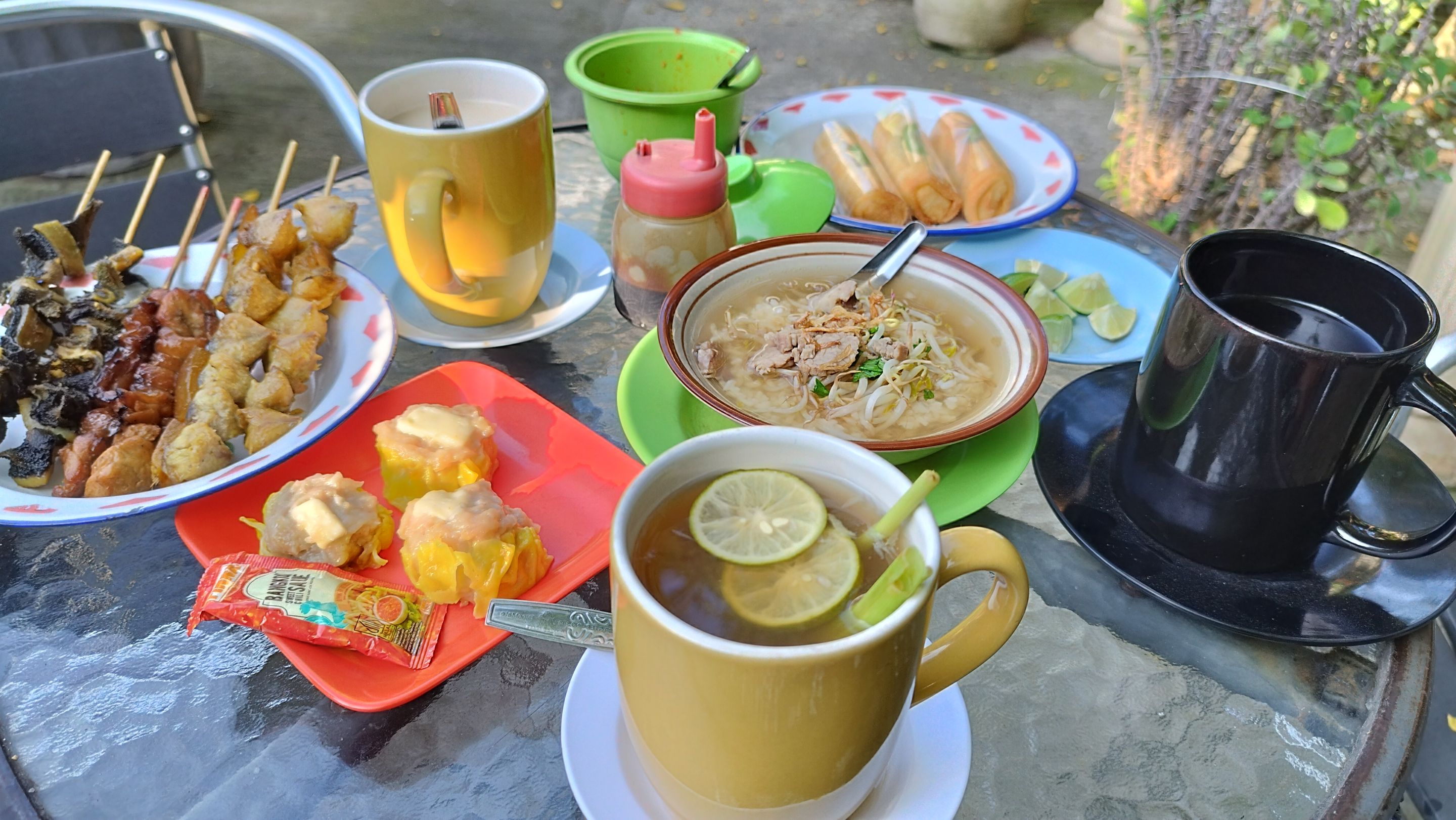 Breakfast In The Garden