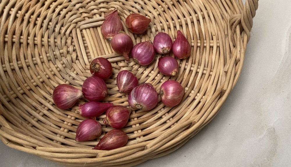 umbi bawang utuh.png