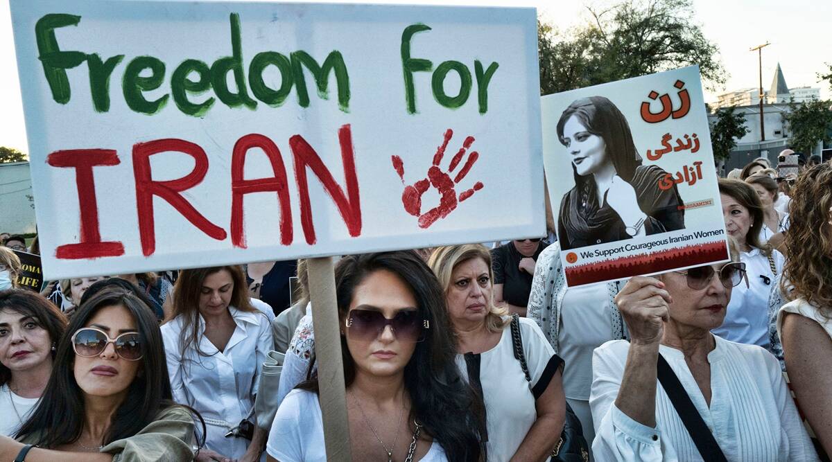 iran-protests.jpg