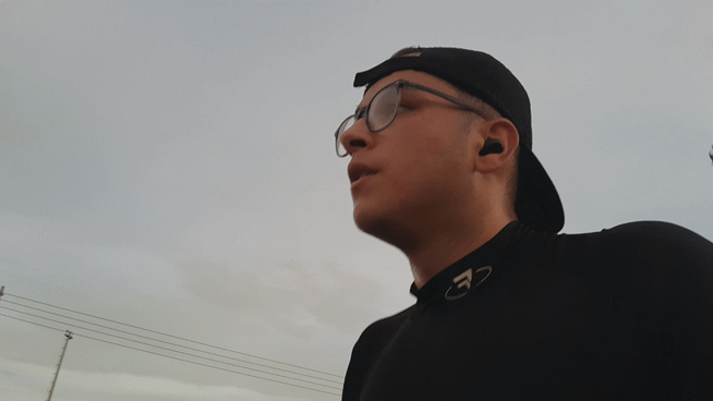 1001409878.gif