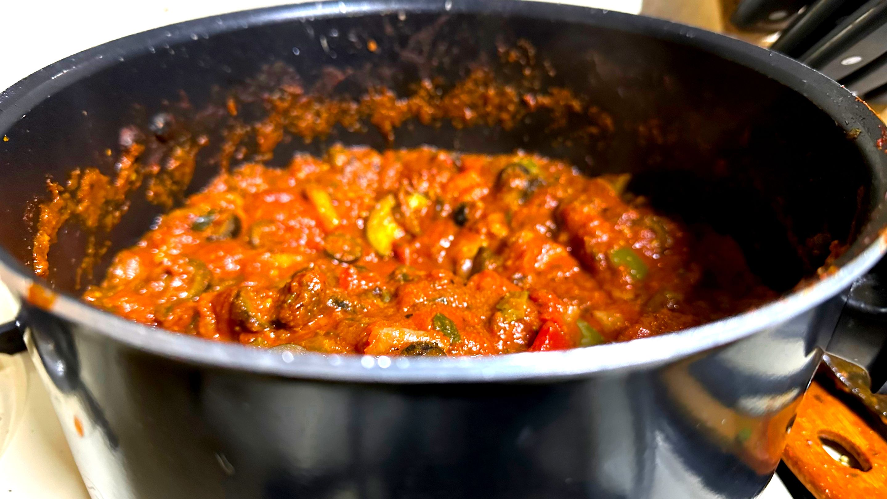 sause done in pot.jpg