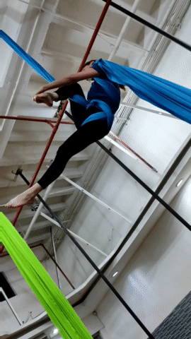 23uQrj9xprcczTSKzwSP4jvtjSPezhnrWd4HicX34WUdHJumP59YU4uQhxq5fQV3Bv8t4.gif