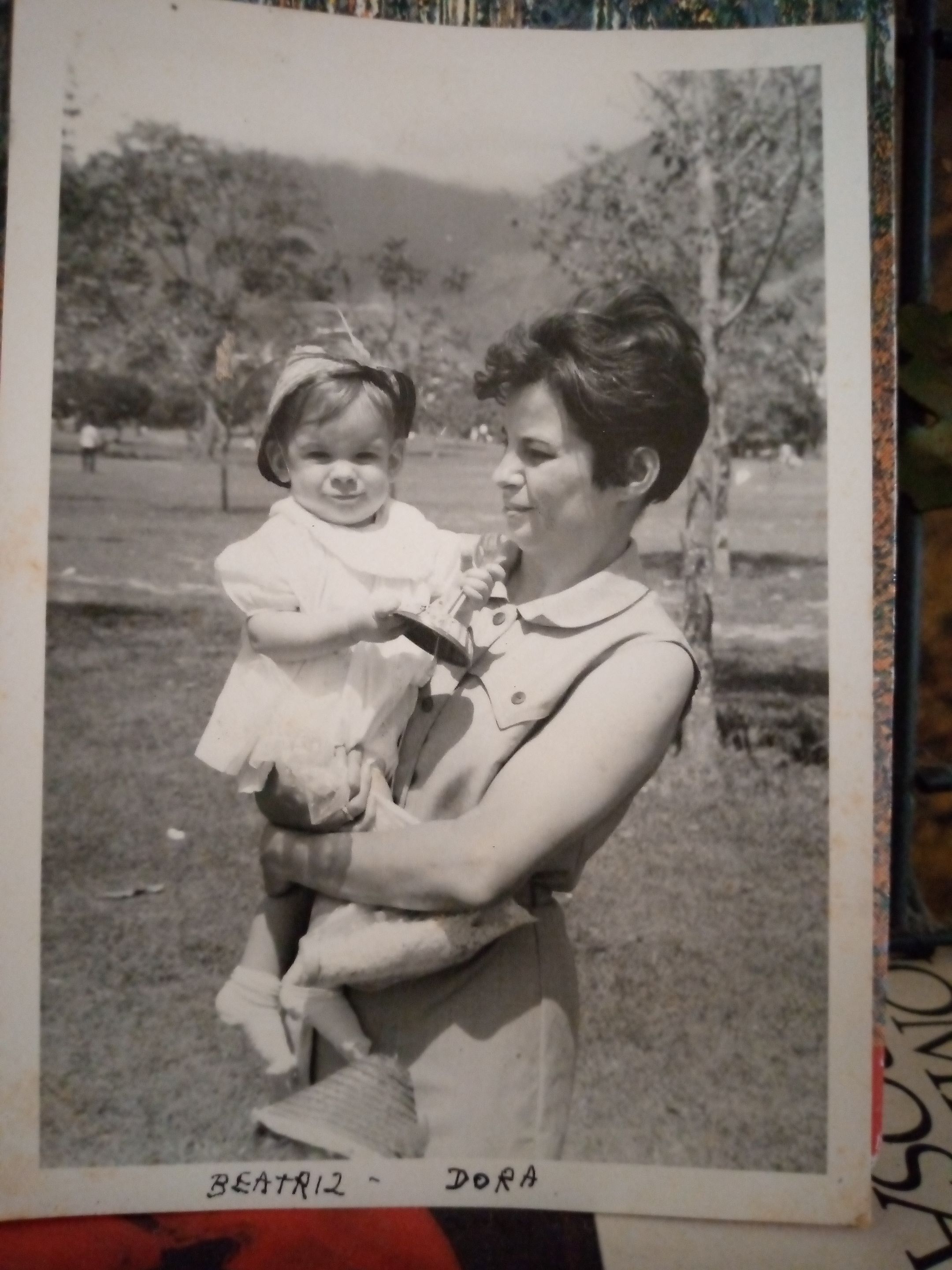 mamá y yo infancia.jpg