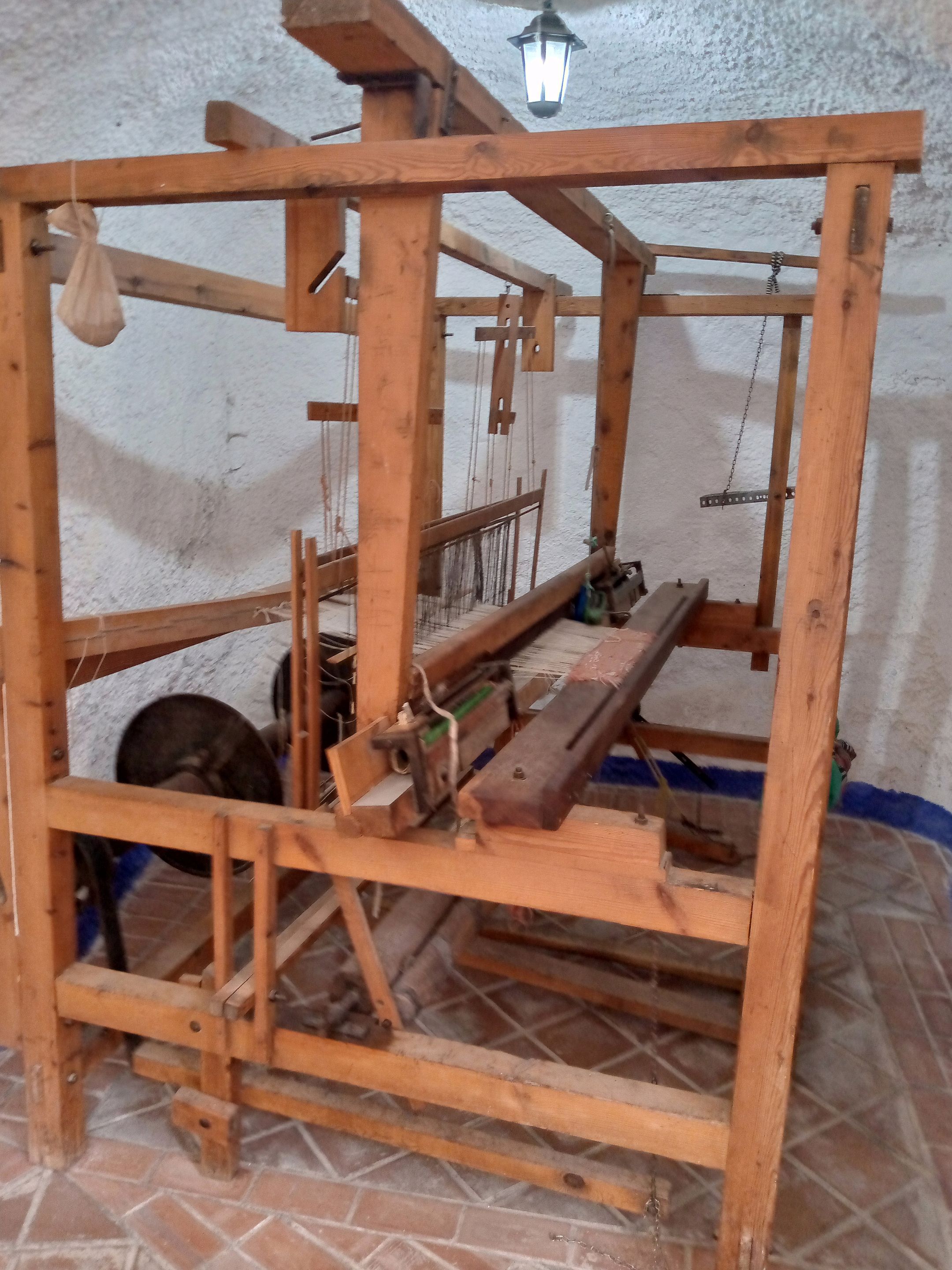 telar estructura madera.jpg