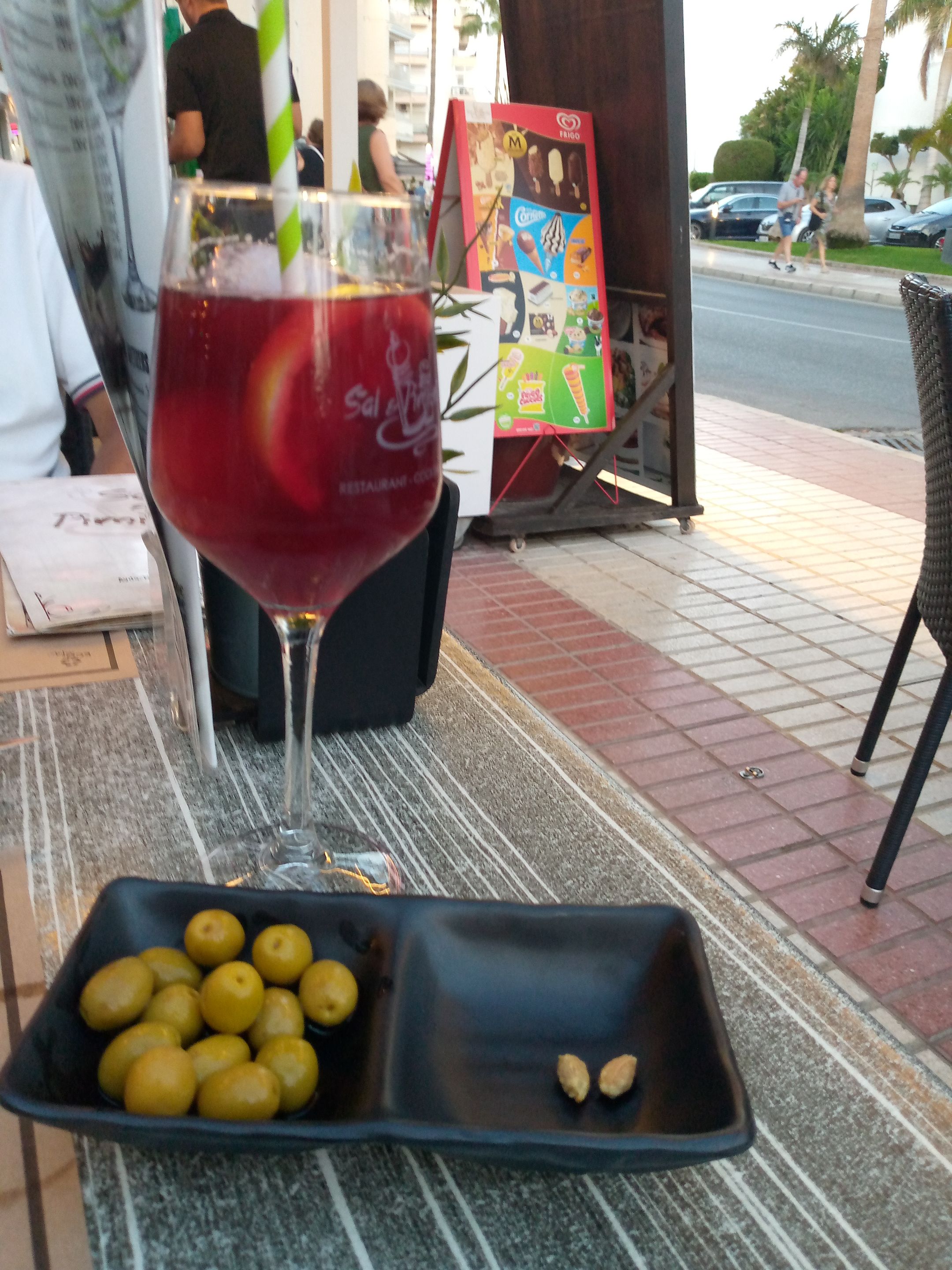 Nerja tinto de verano.jpg