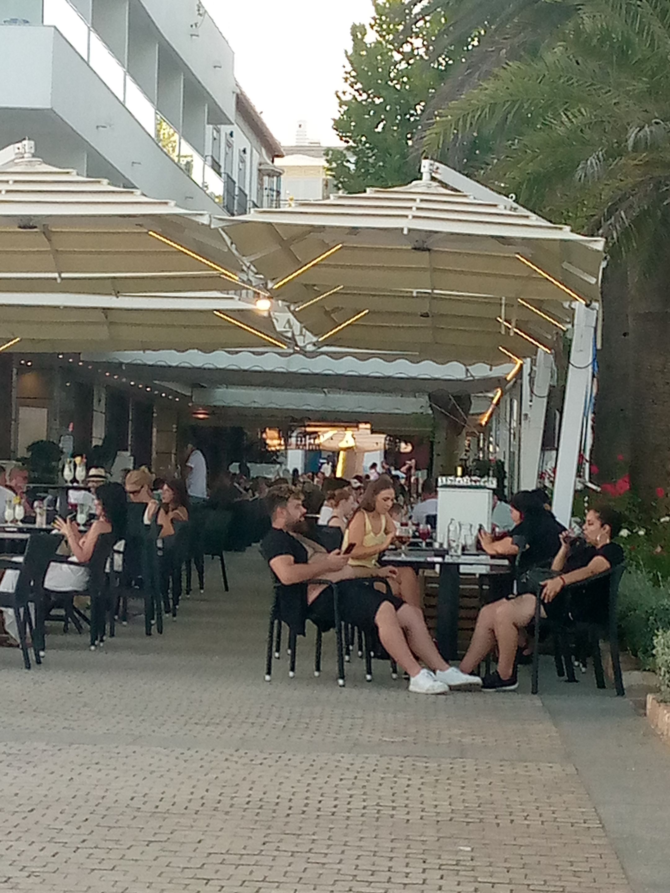 Café Nerja.jpg
