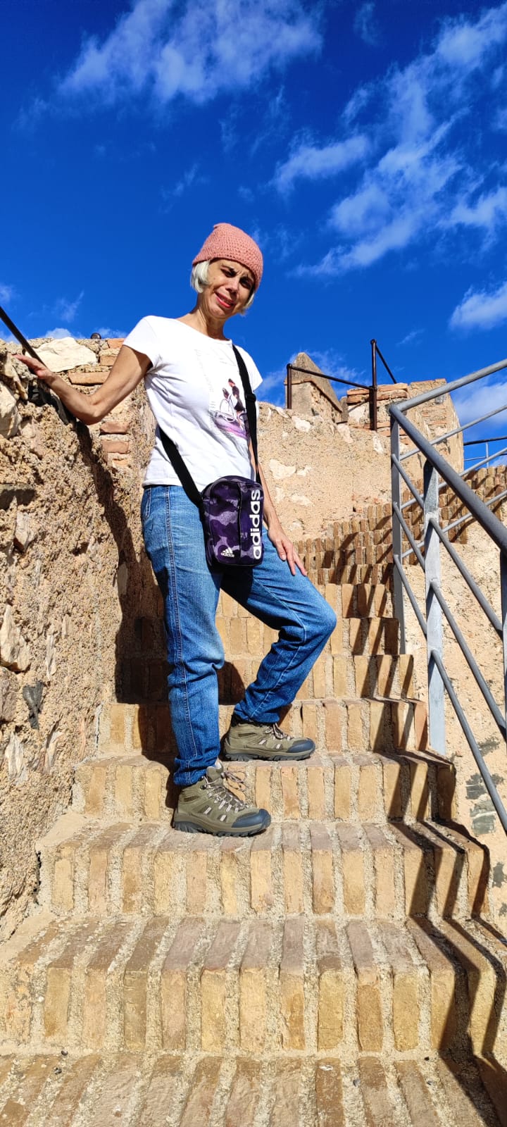 Salobreña yo en escalera.jpg