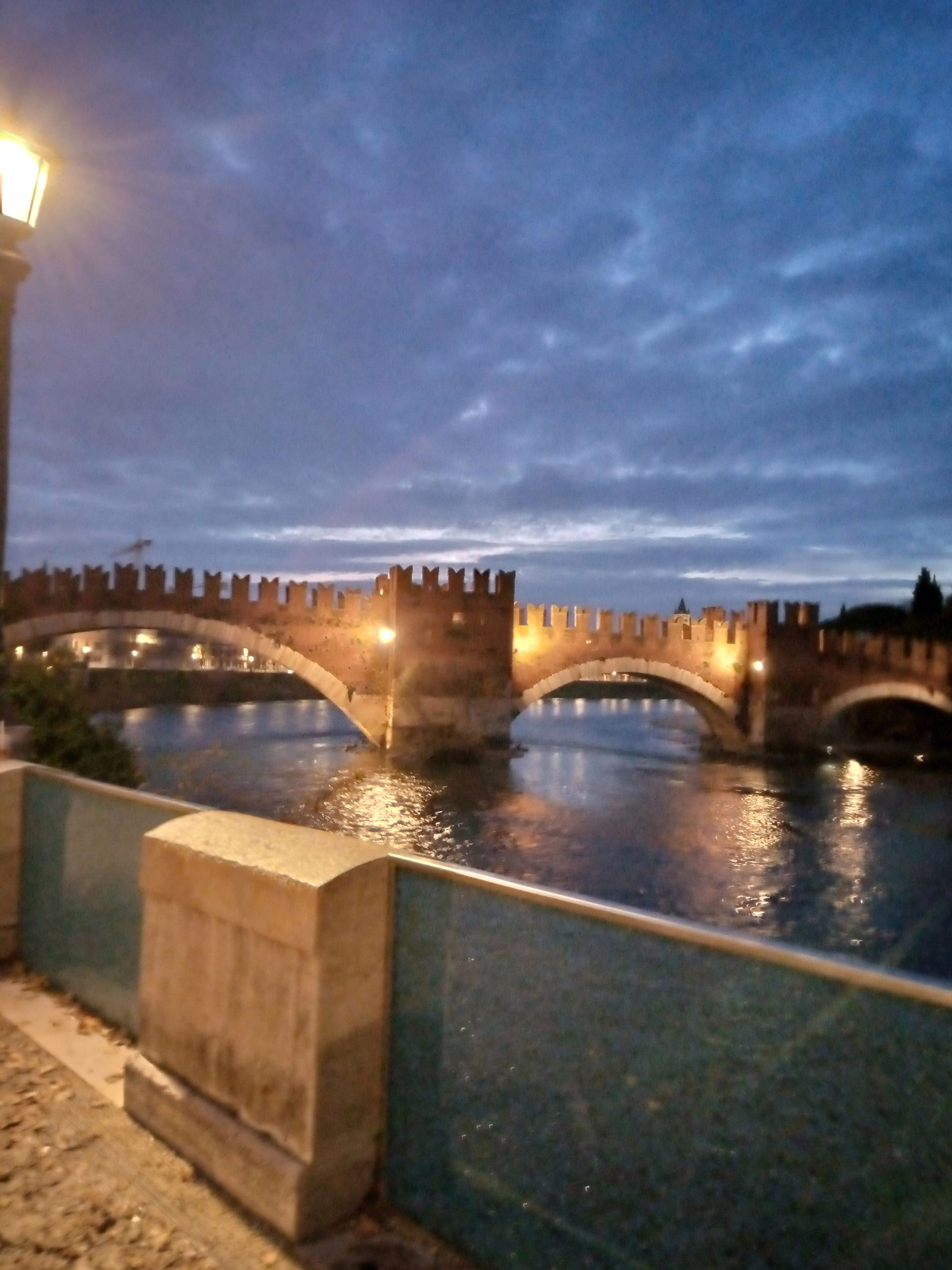 Puente de Castelvecchio Verona.jpg