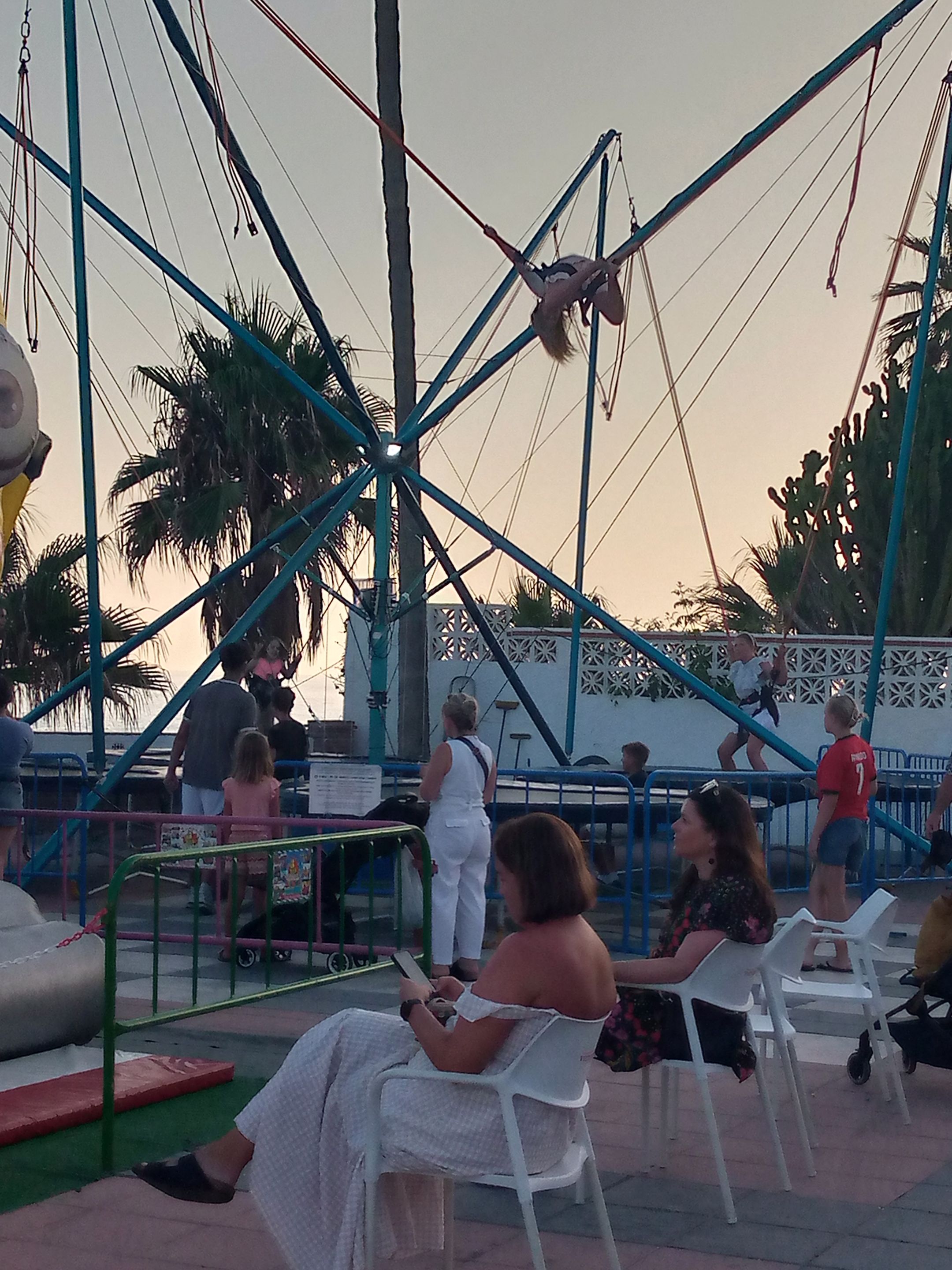 Nerja tirantes para volar.jpg