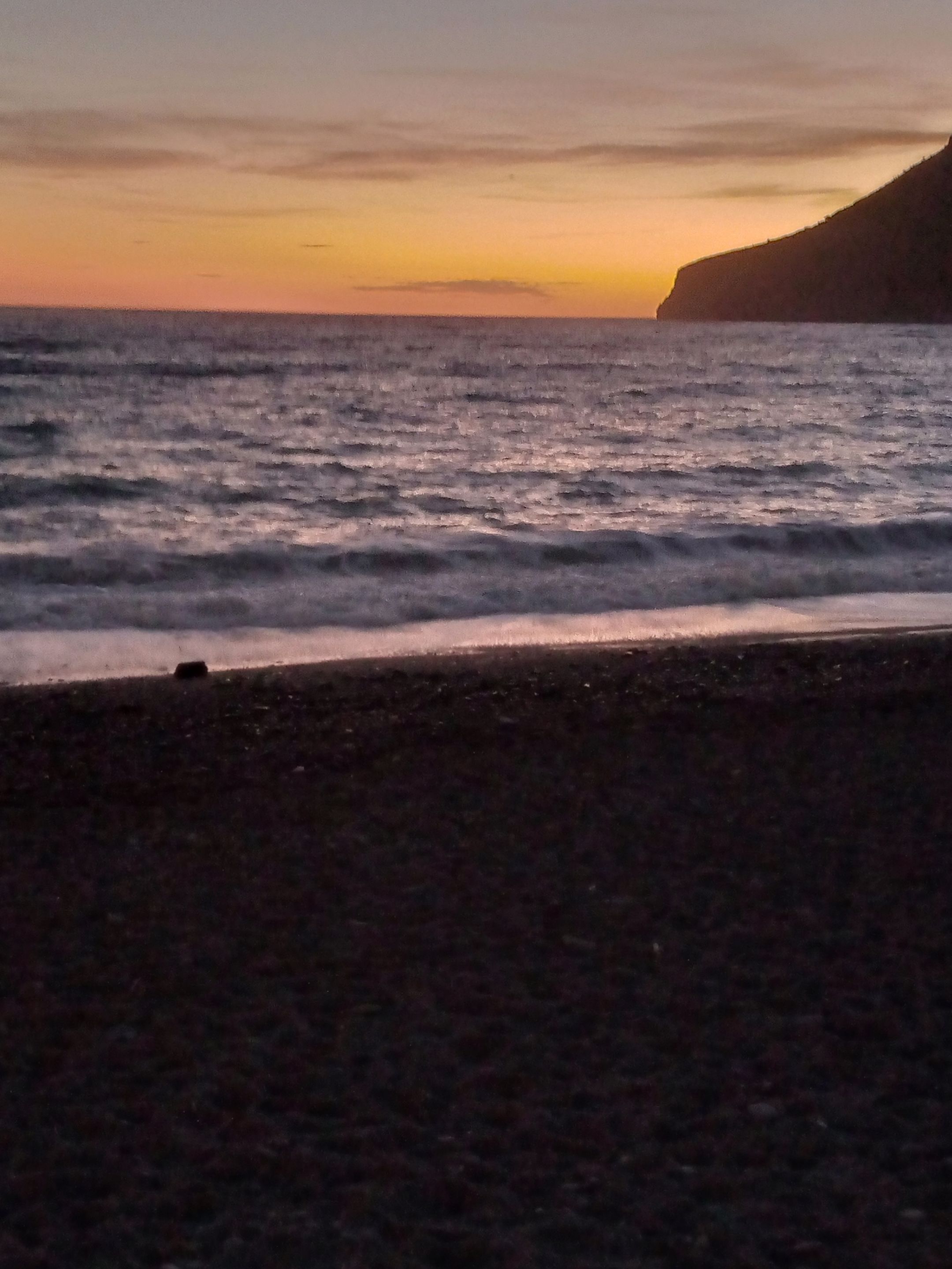 Atardecer La Herradura 2 olas más suaves.jpg