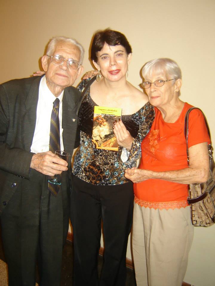Fotos con mis padres presentación de Lugares Olvidados.jpg