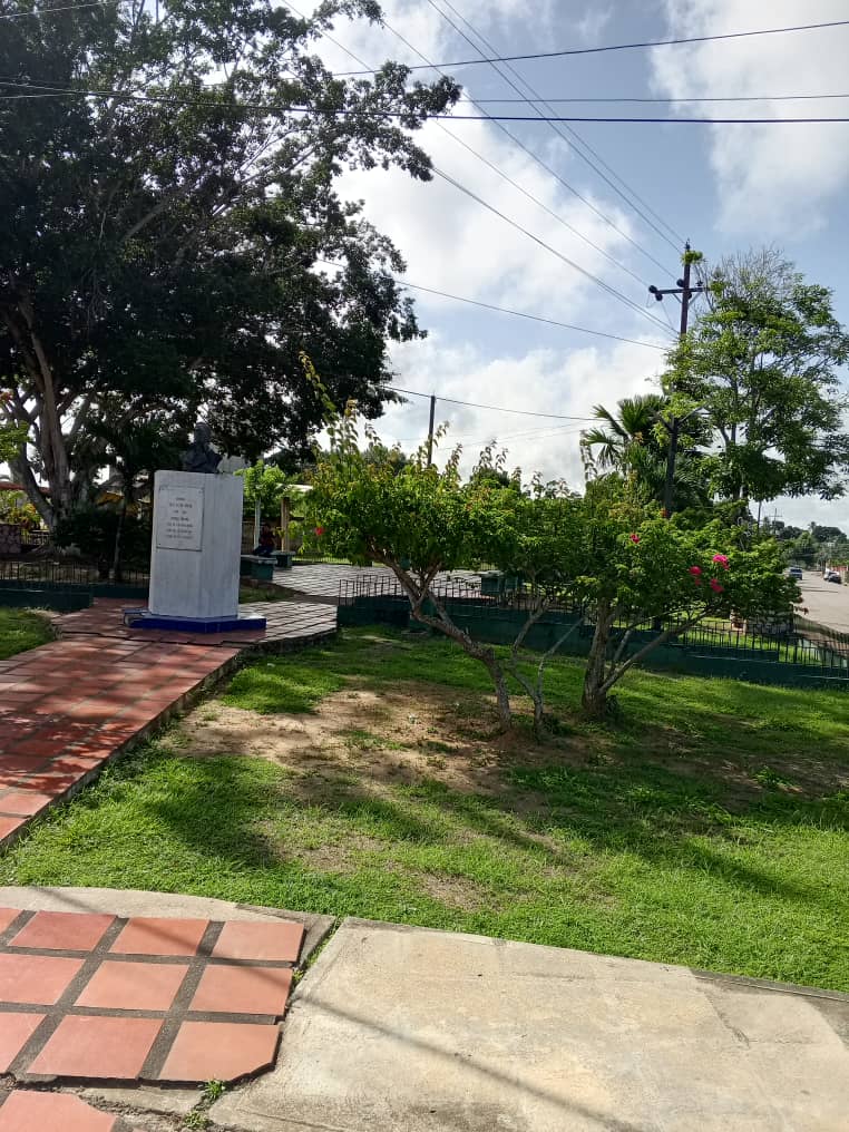plaza R (3).jpeg