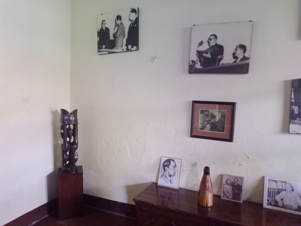 Oficina y pasillo 1 (14).jpeg