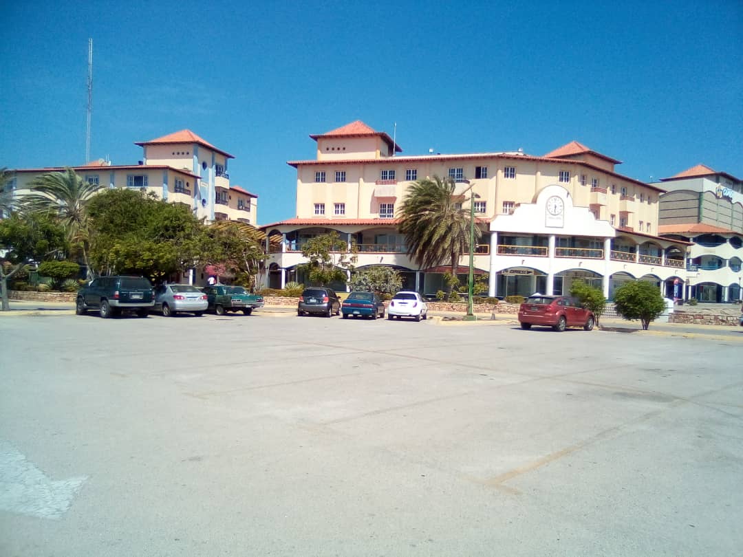 MARINAS PLAZA.jpeg