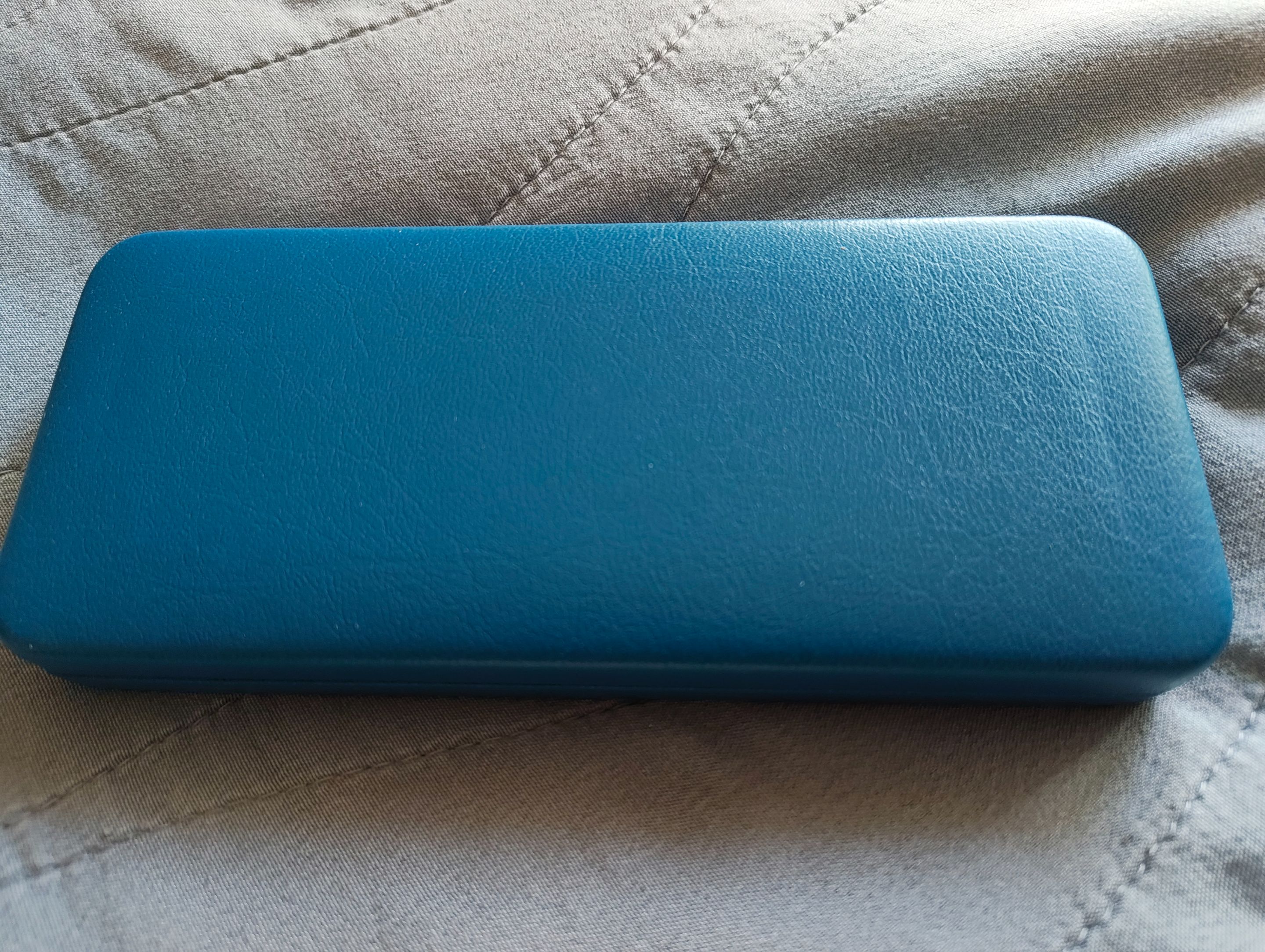 2 Fine Silver Melbourne Pieces.jpg