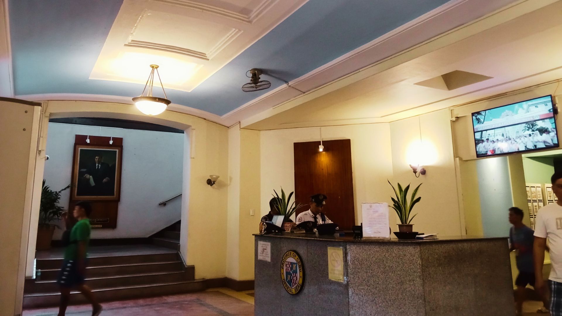 laborday_frontdesk.jpg