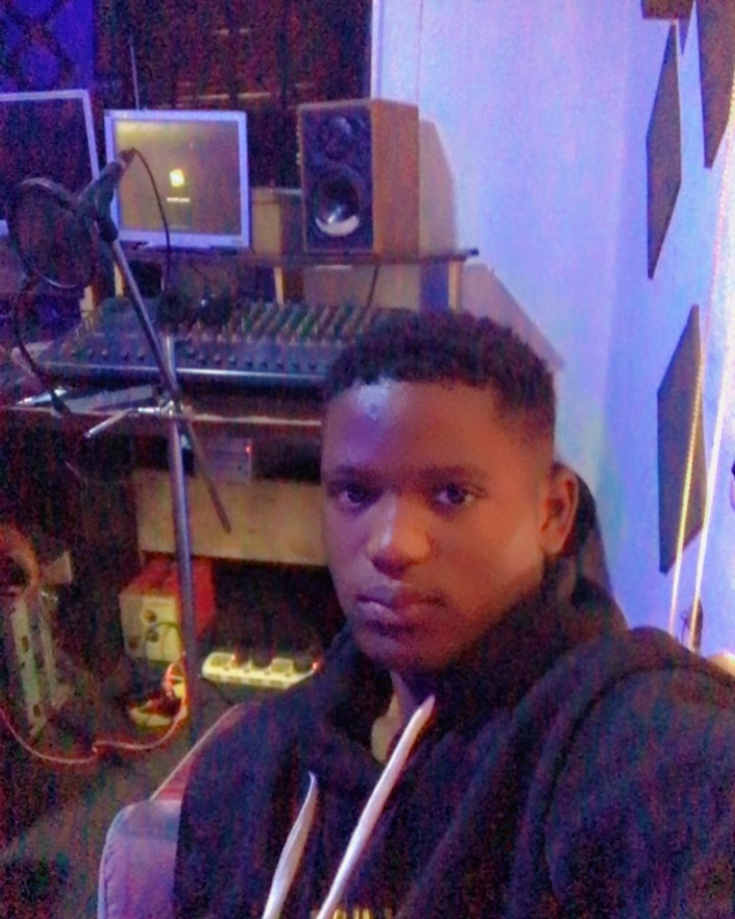 sy_dollarofficial_37021691.jpg