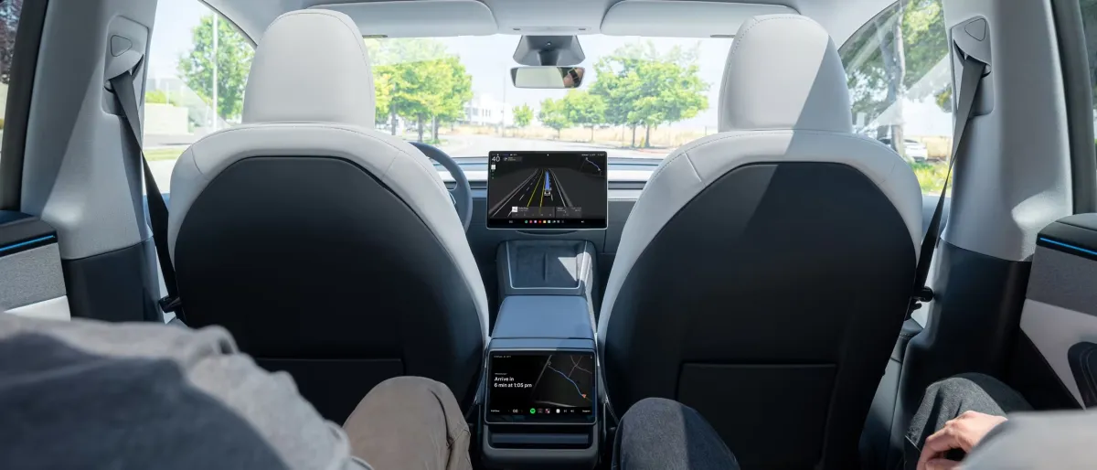 tesla-robotaxi-interior.webp