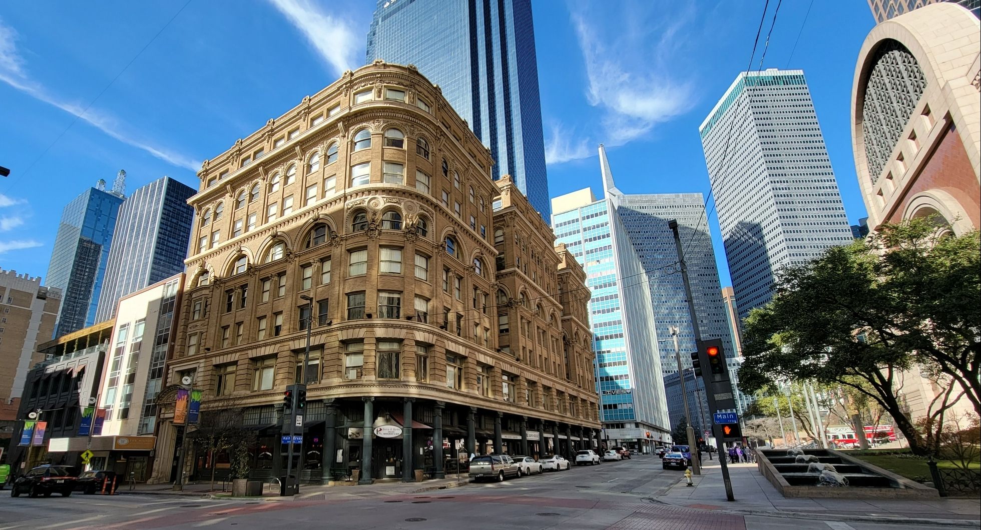 corner bldg.jpg