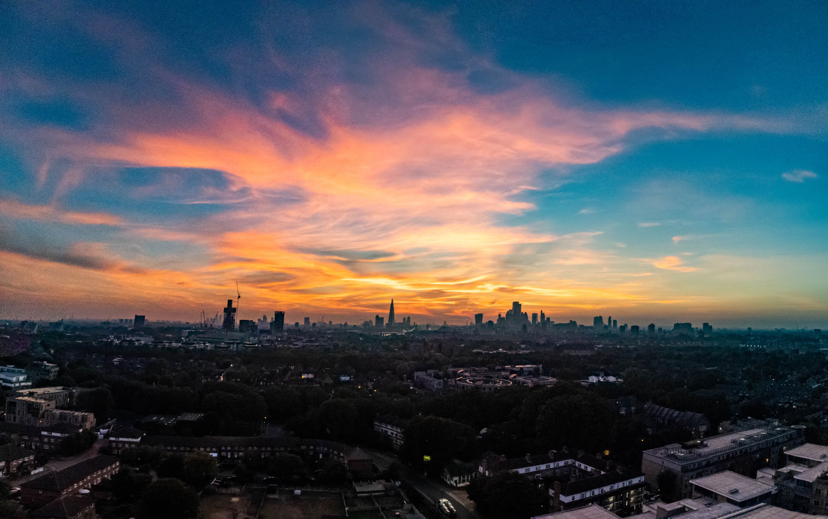 Canary Wharf edited2 40 image Central London from .jpg
