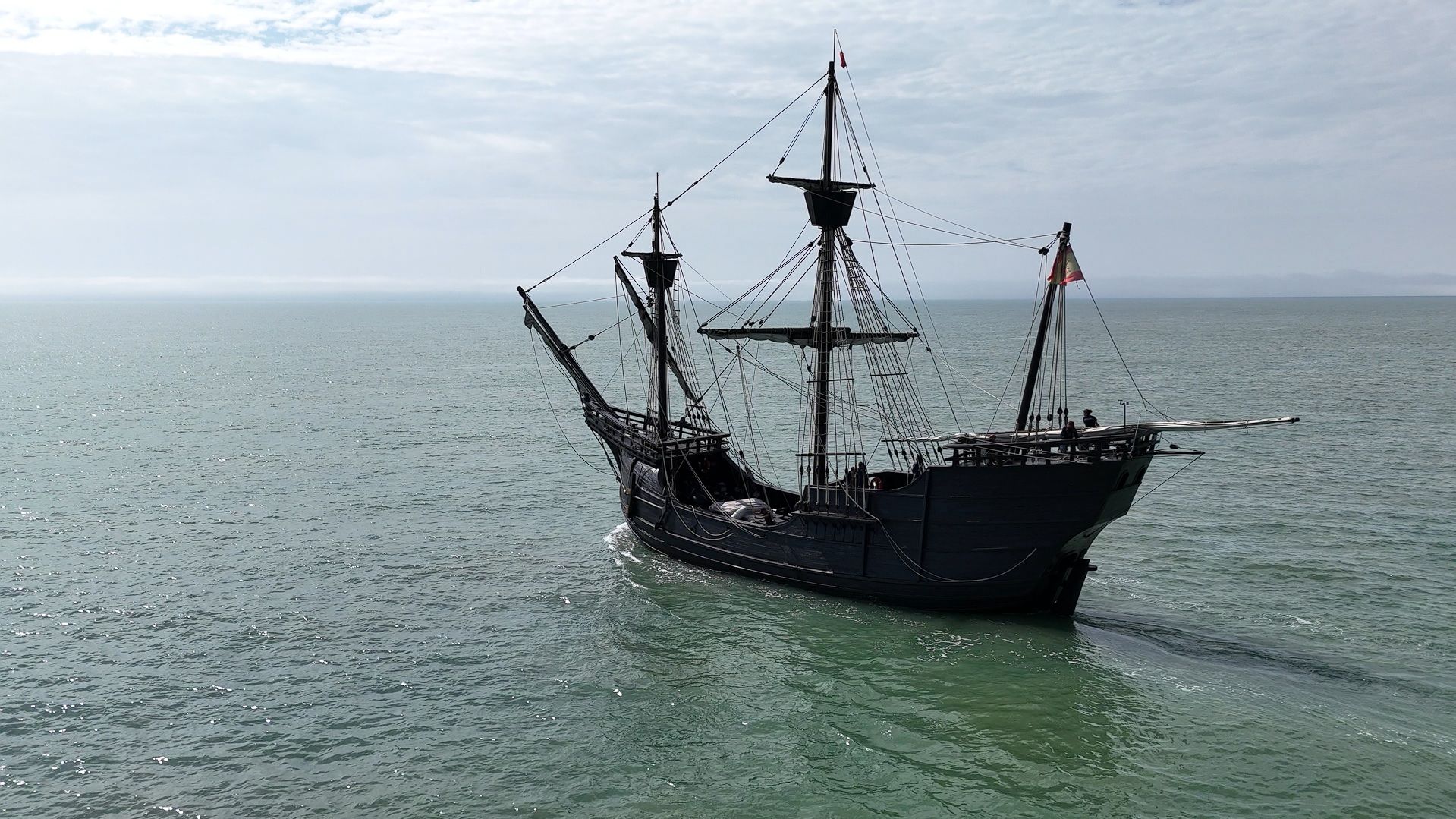 Nao Victoria leaving Eastbourne2.jpg
