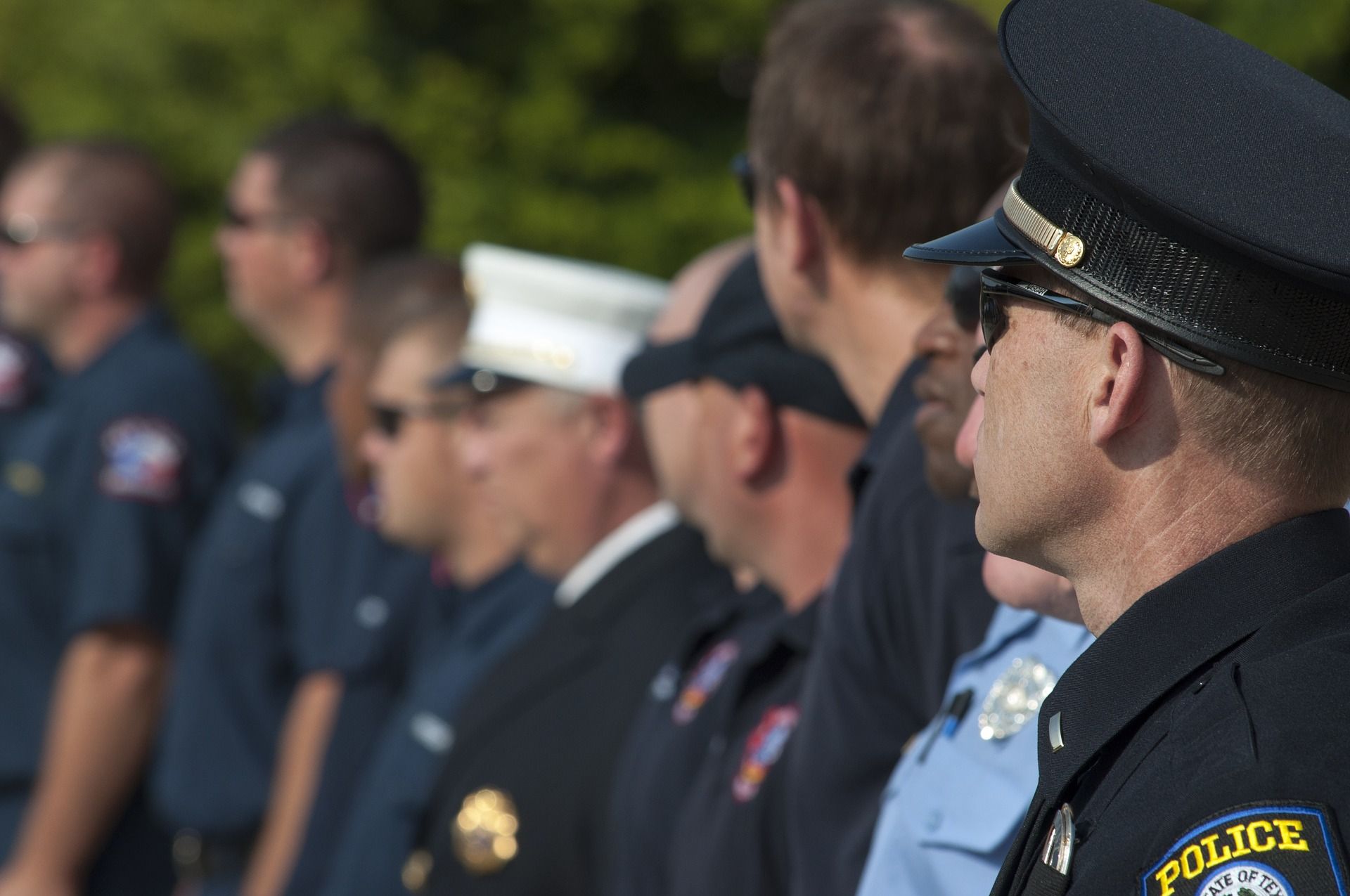 police-officer-829628_1920.jpg
