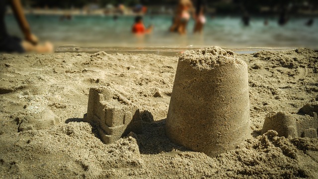 beach-1866436_640.jpg