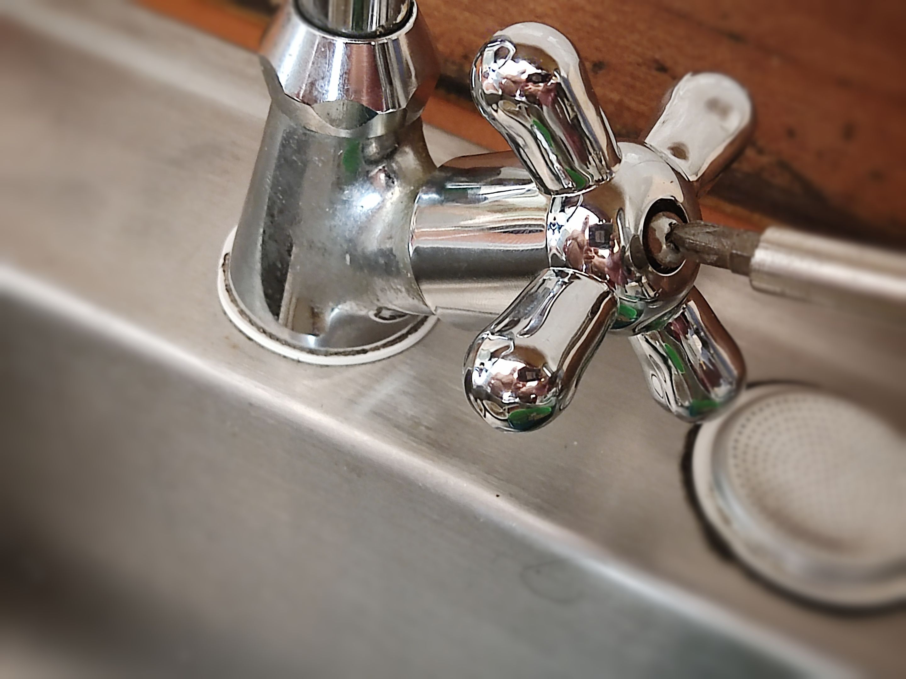 Kitchen tap 24.jpg