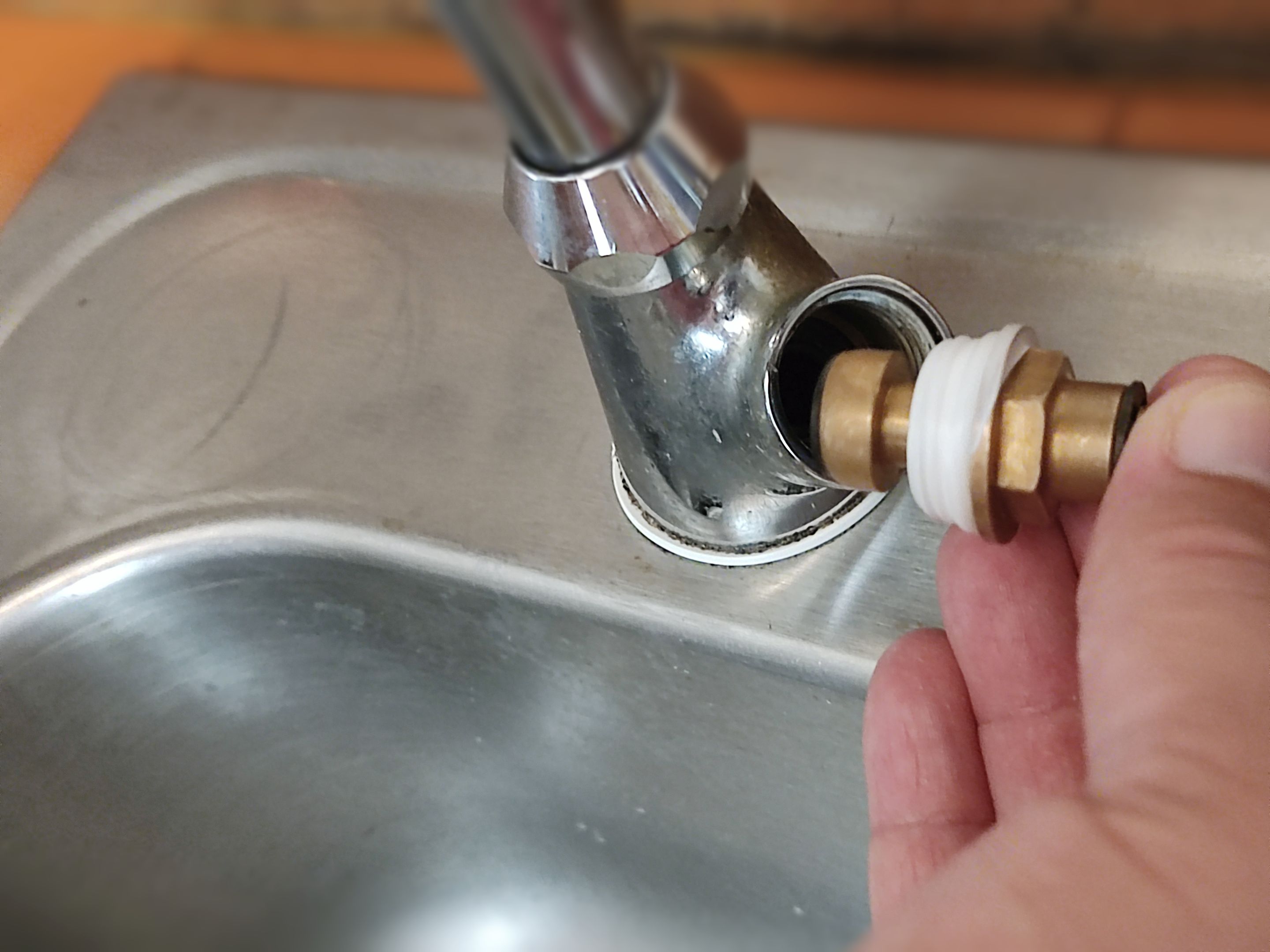 Kitchen tap 21.jpg