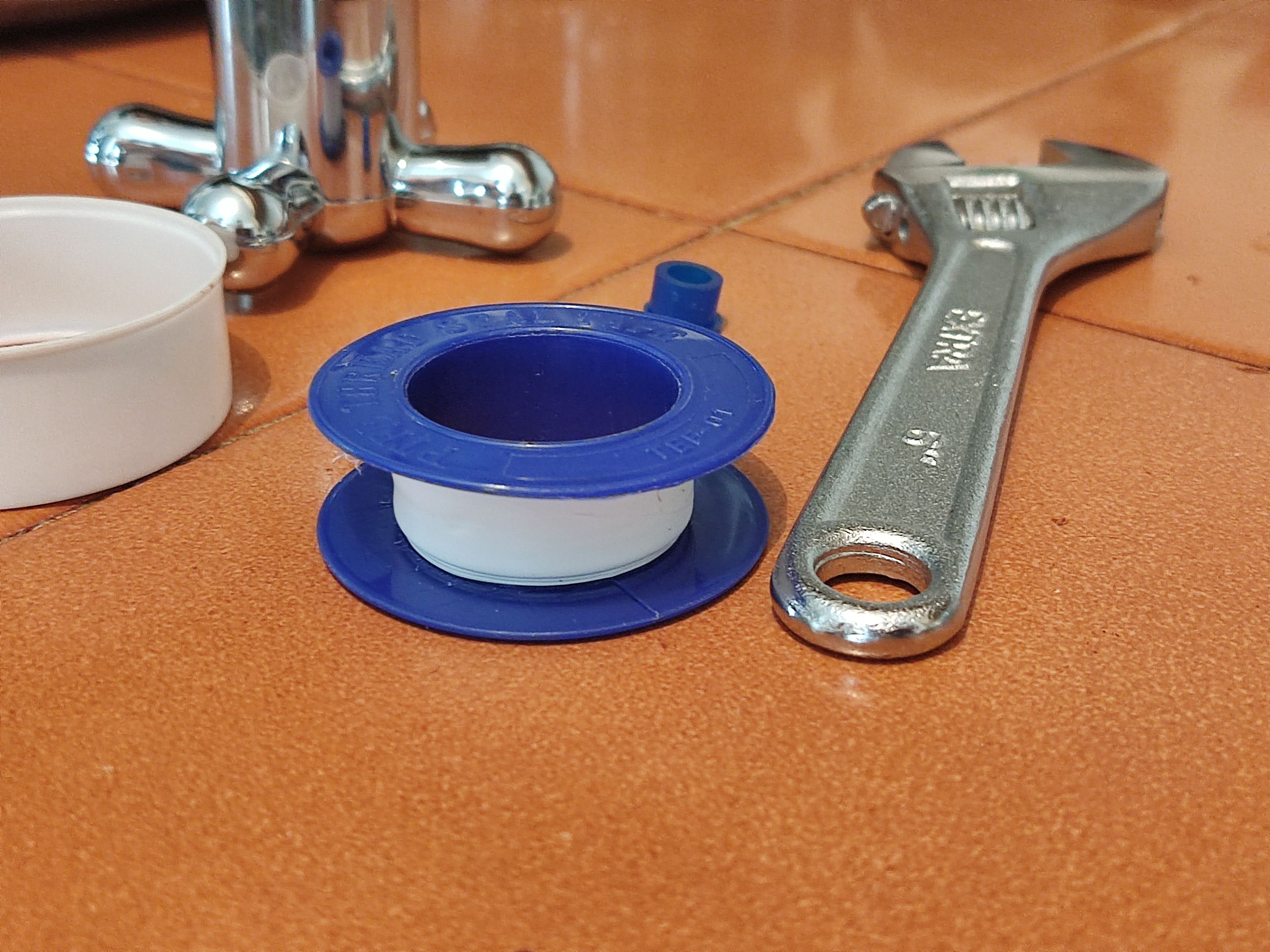 kitchen tap 19.jpg