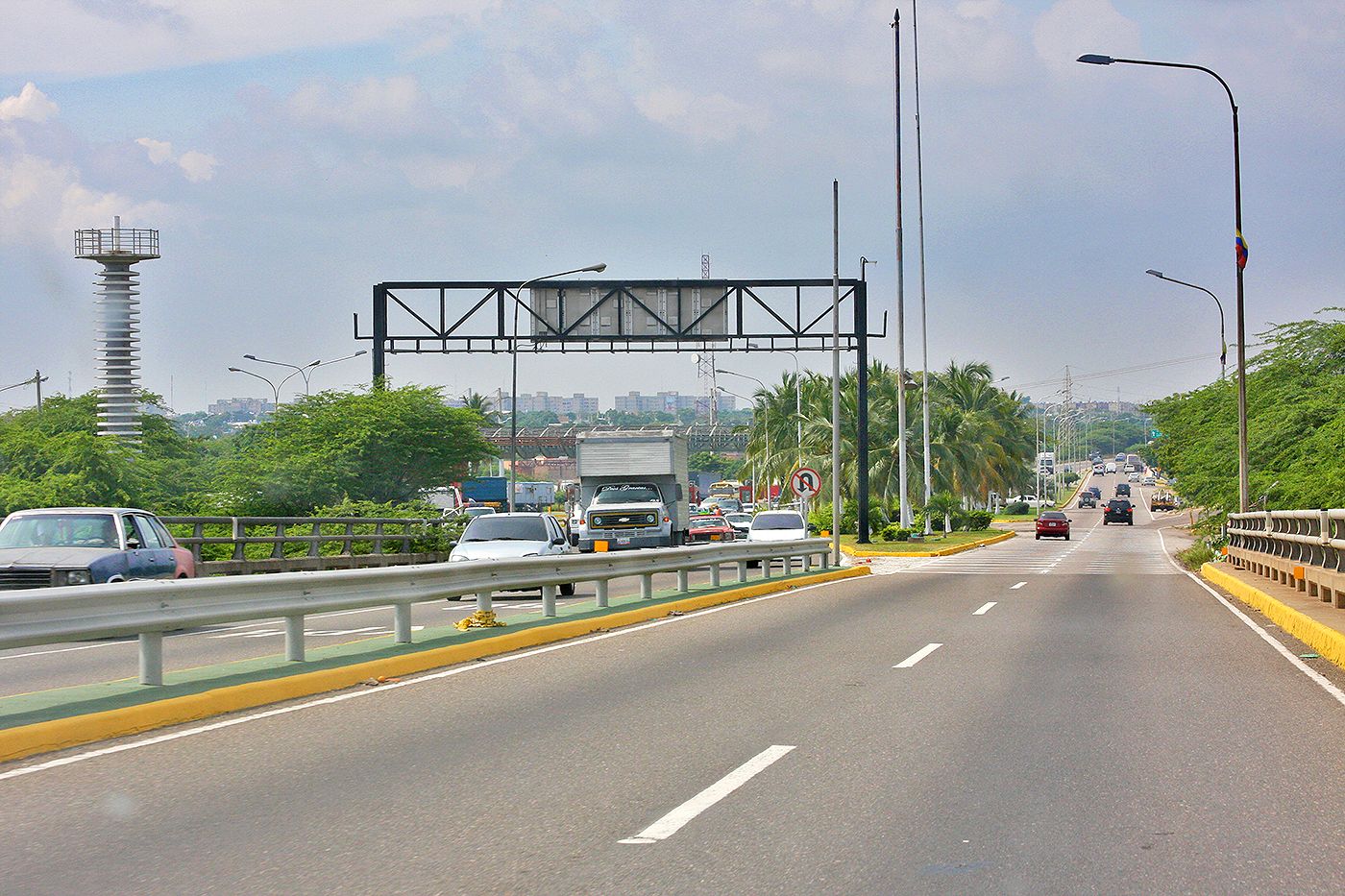 PuenteSobreElLago-10, edit.jpg