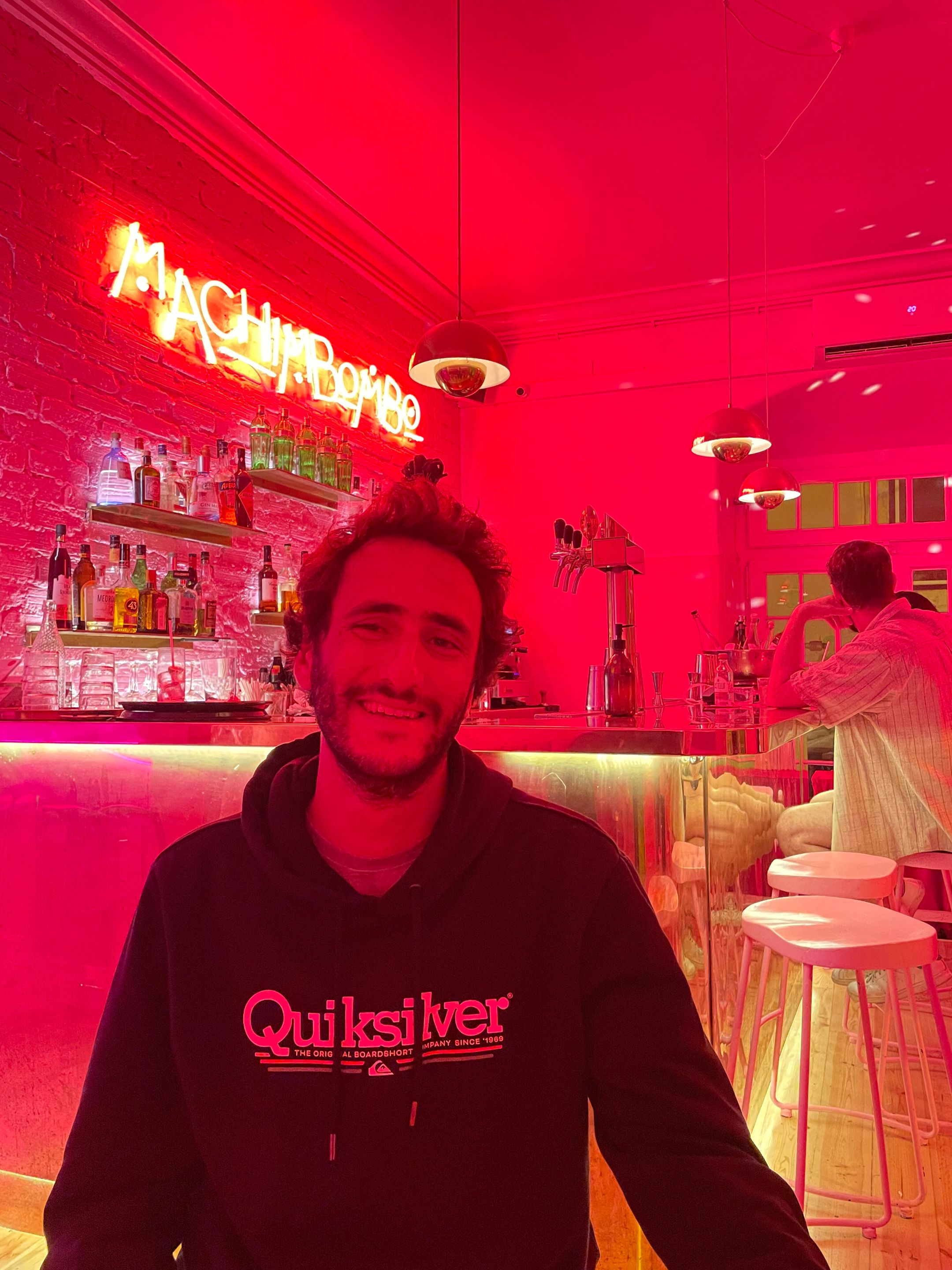 bar rosa.jpg