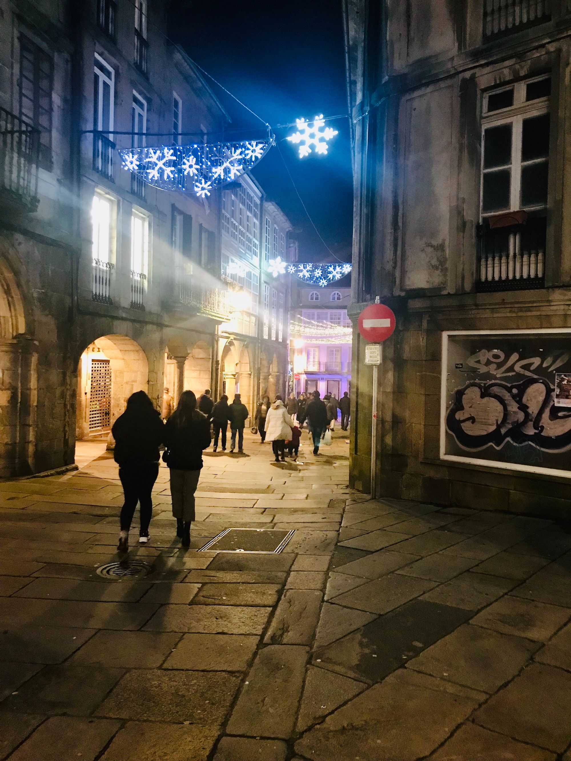 SantiagoStreets_Christmas2.jpg